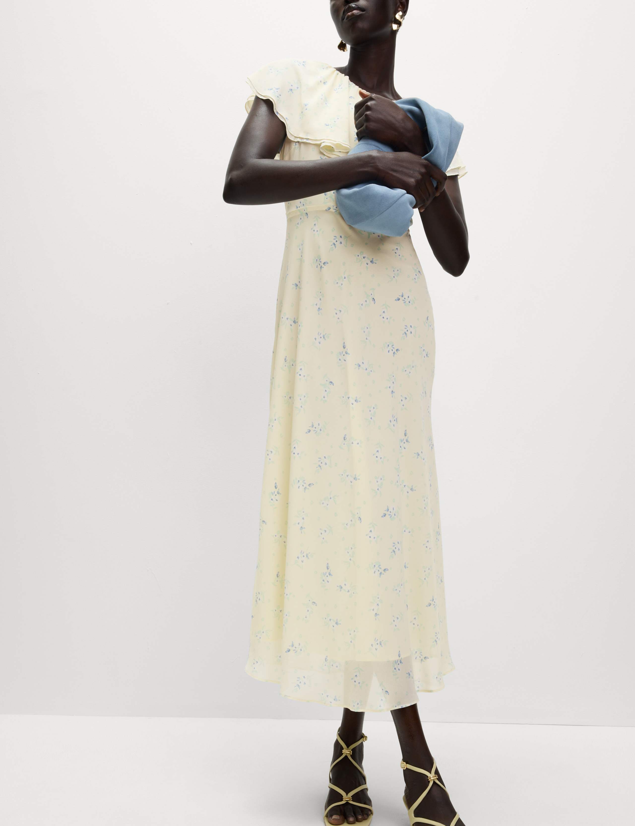 Printed Cape Detail Maxi Tea Dress 3 of 7