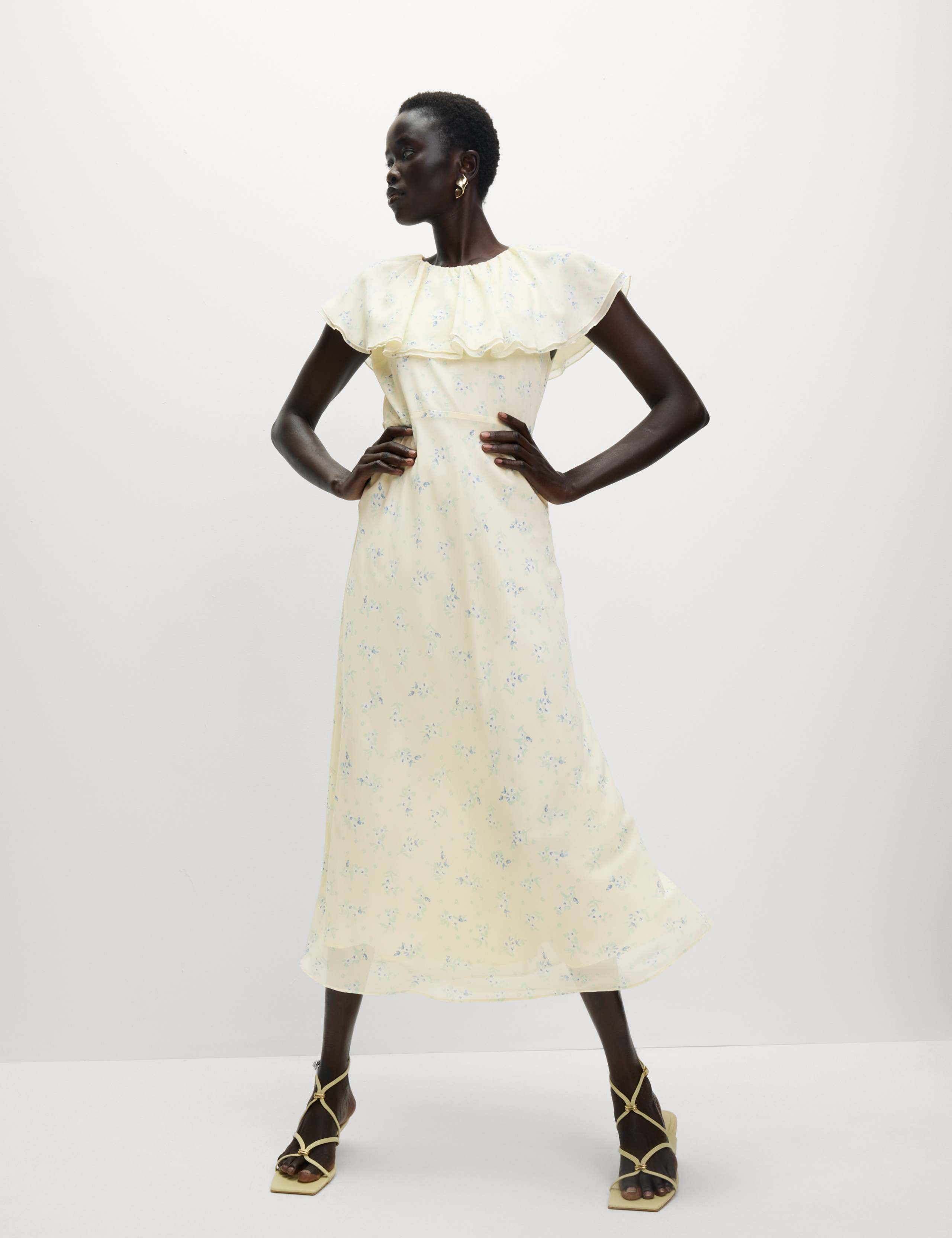 Printed Cape Detail Maxi Tea Dress 7 of 7