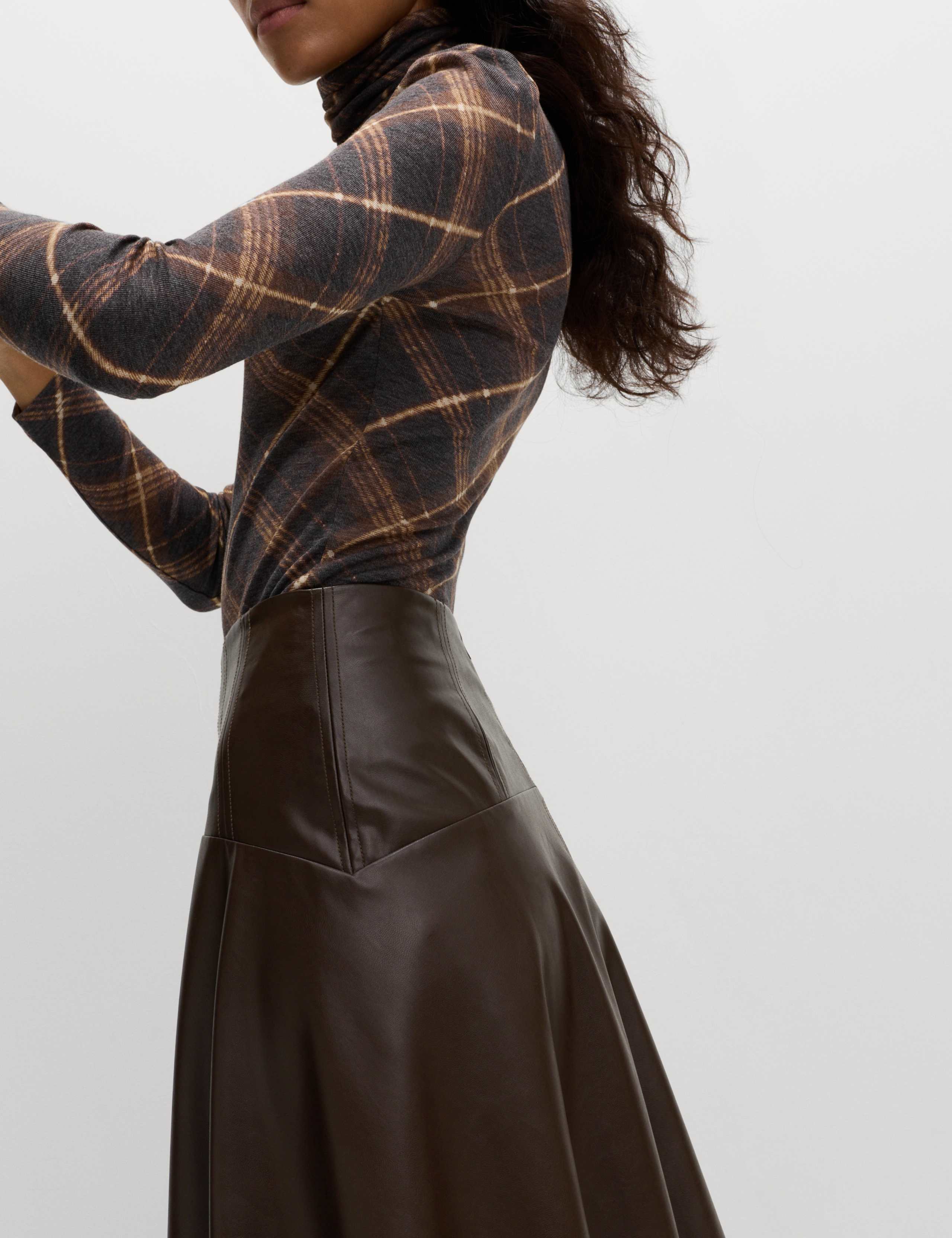 Leather Look Panelled Midaxi Skirt 5 of 7