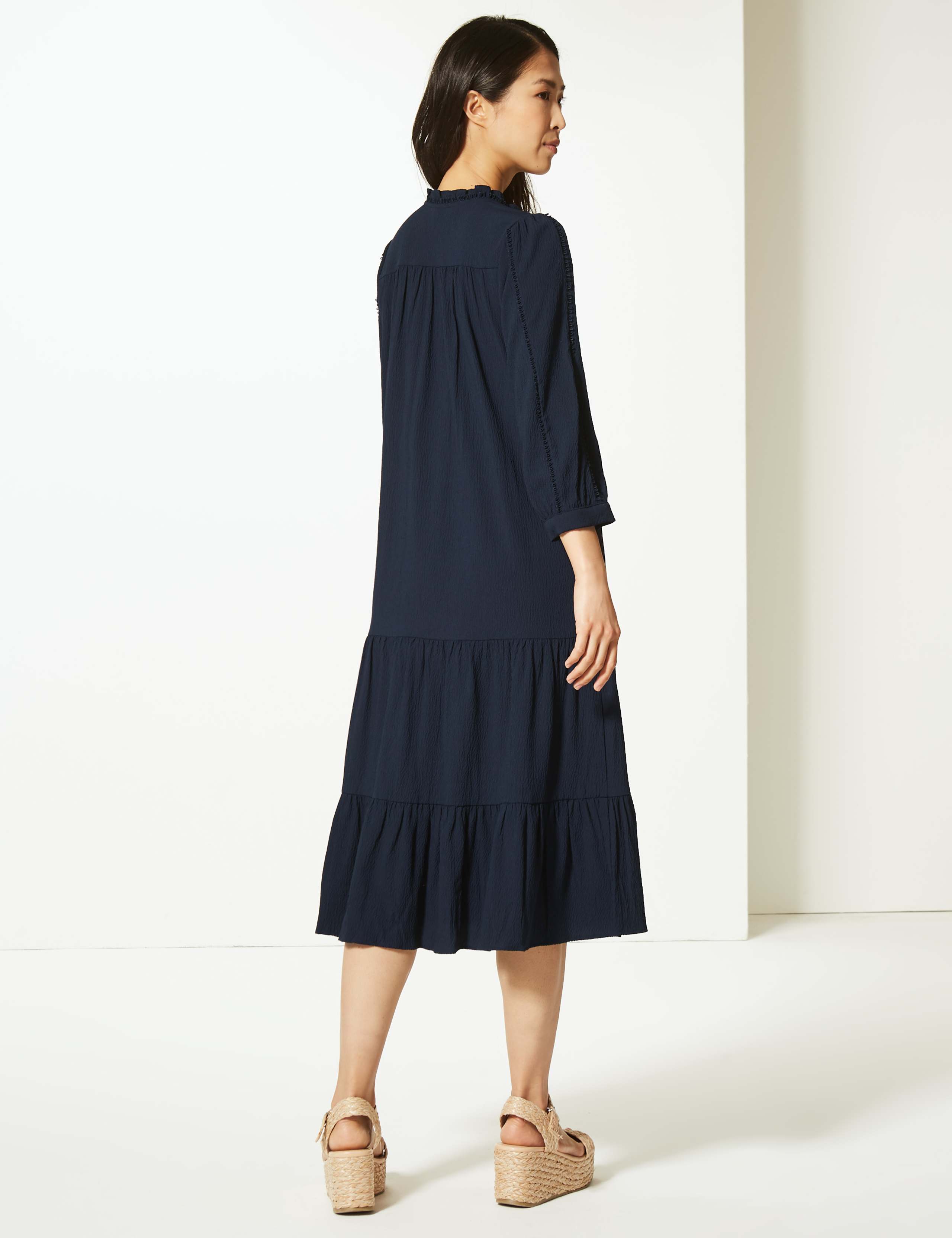 Crinkled Relaxed Midi Dress 4 of 4