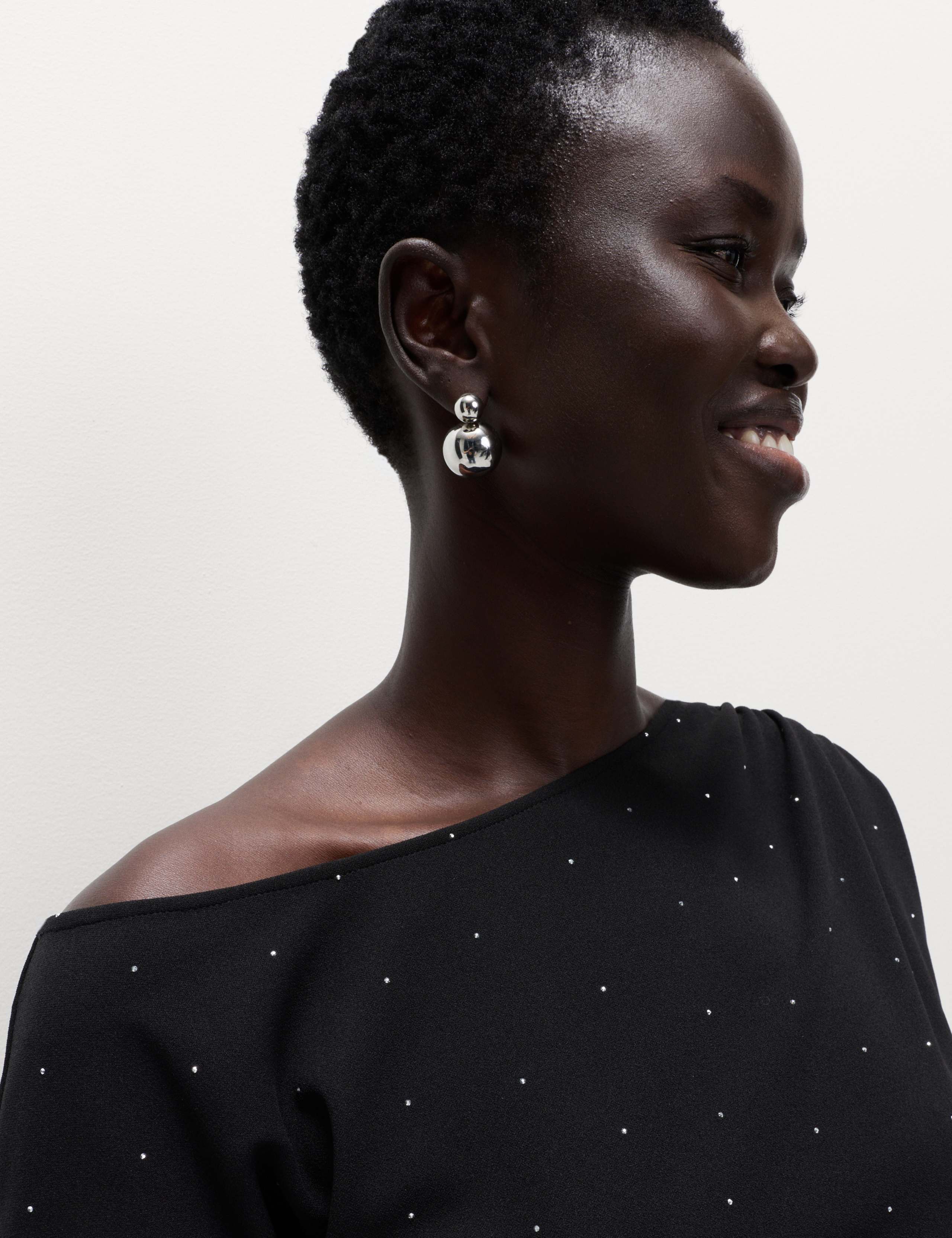 Embellished Bodycon Midi Dress 3 of 6