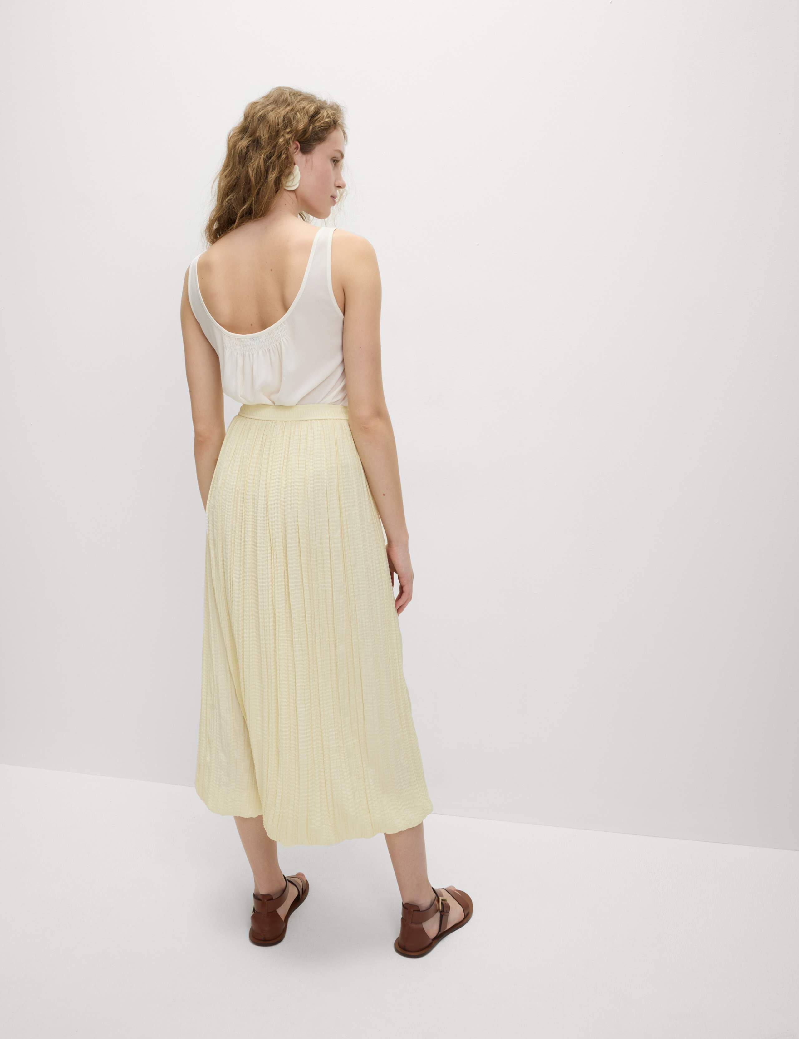 Textured Pleated Skirt 4 of 5