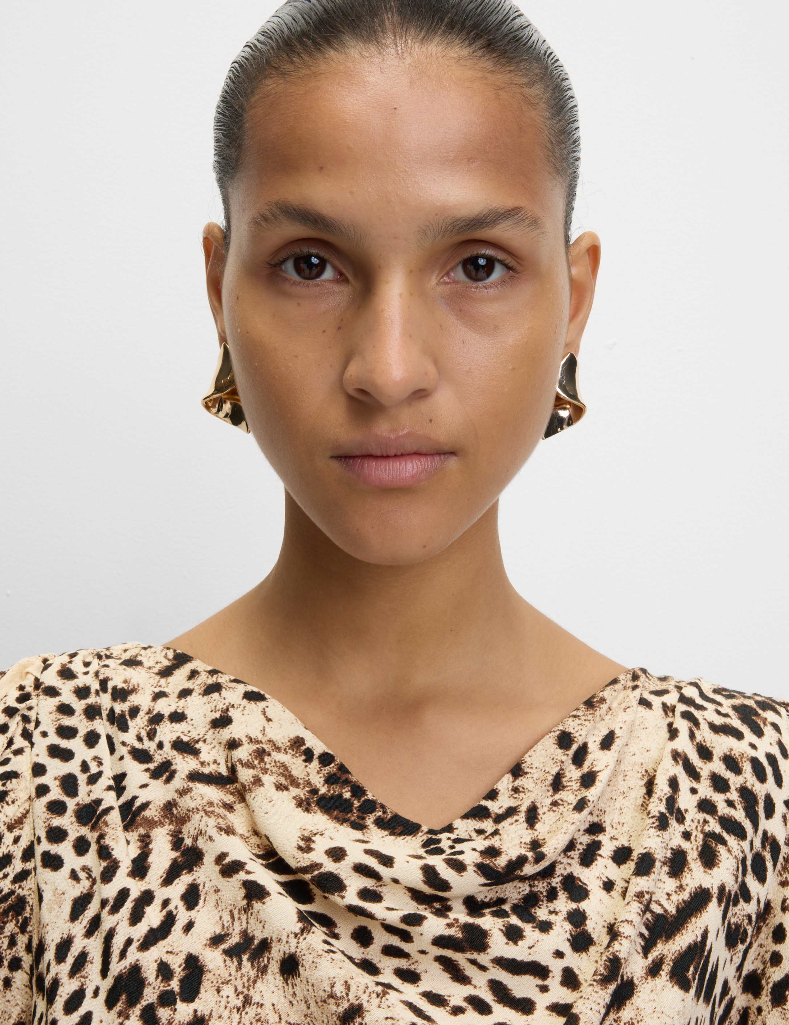 Animal Print Ruched Sleeve Midaxi Dress 3 of 6