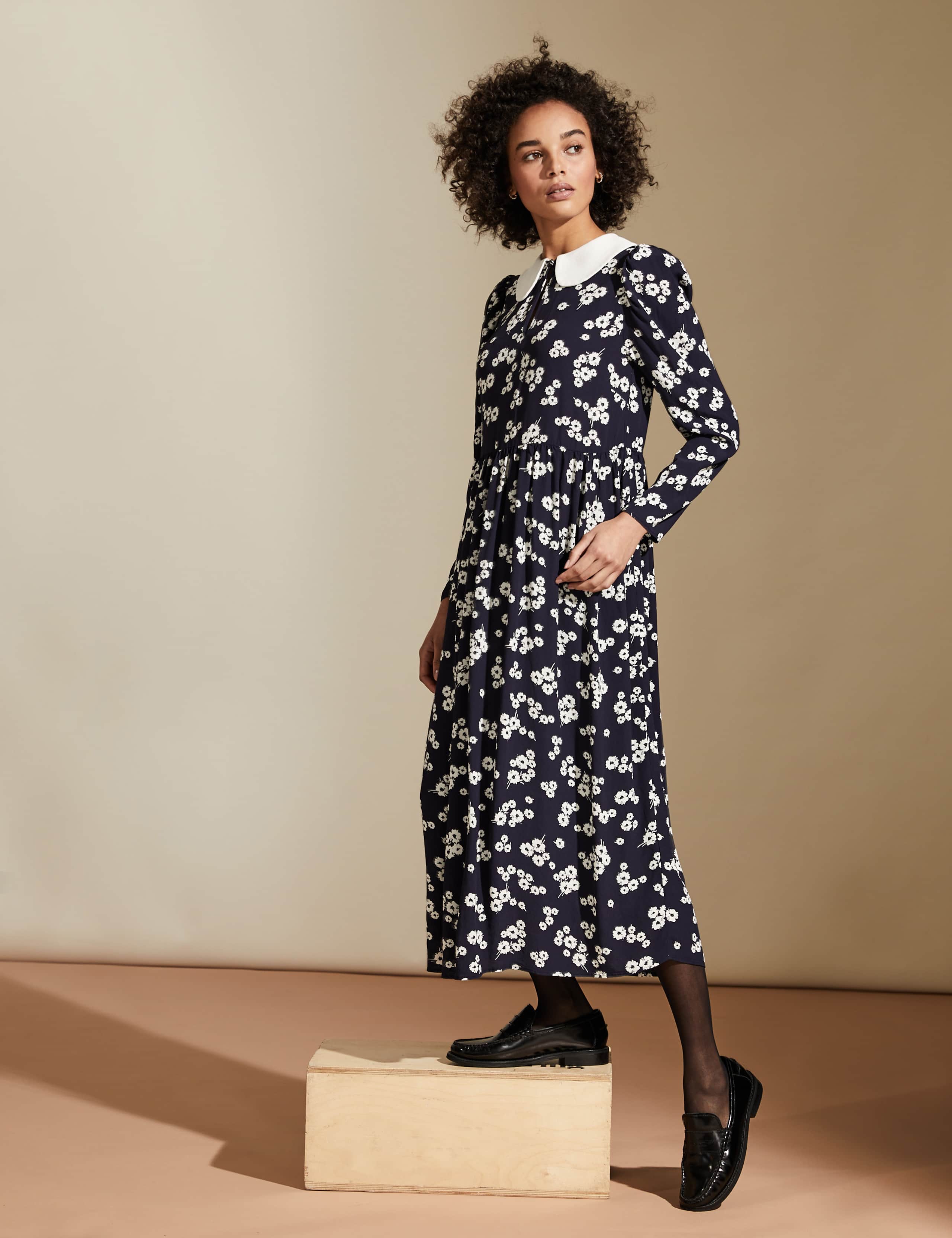 Floral Peter Pan Collar Midaxi Tea Dress 4 of 7