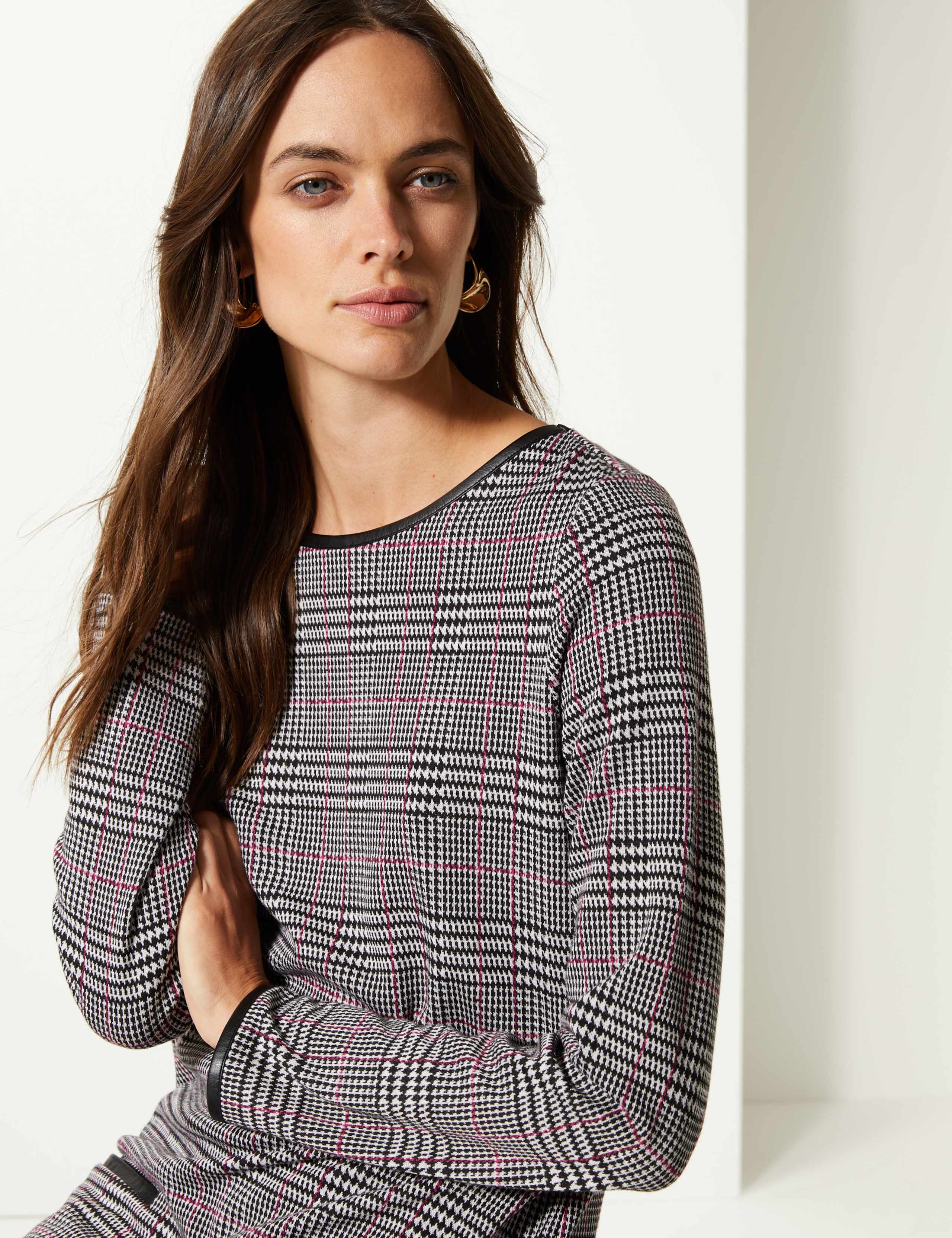 Checked Long Sleeve Shift Dress 4 of 5