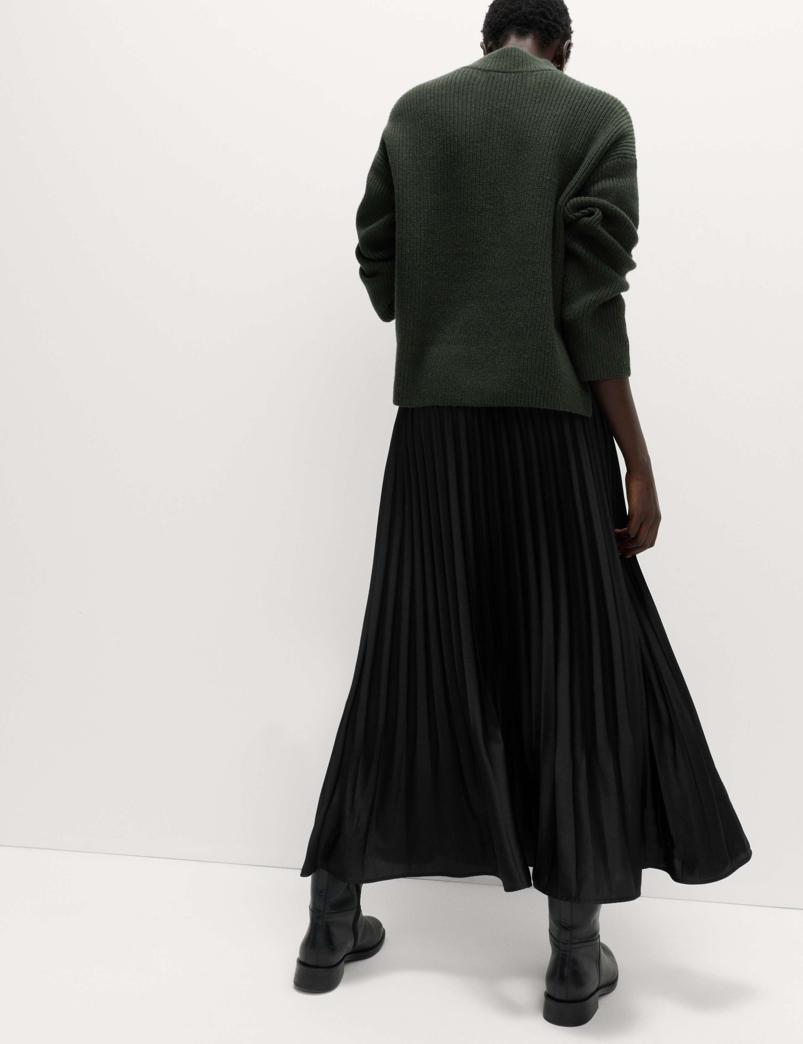 Pleated Midaxi Skirt 5 of 6