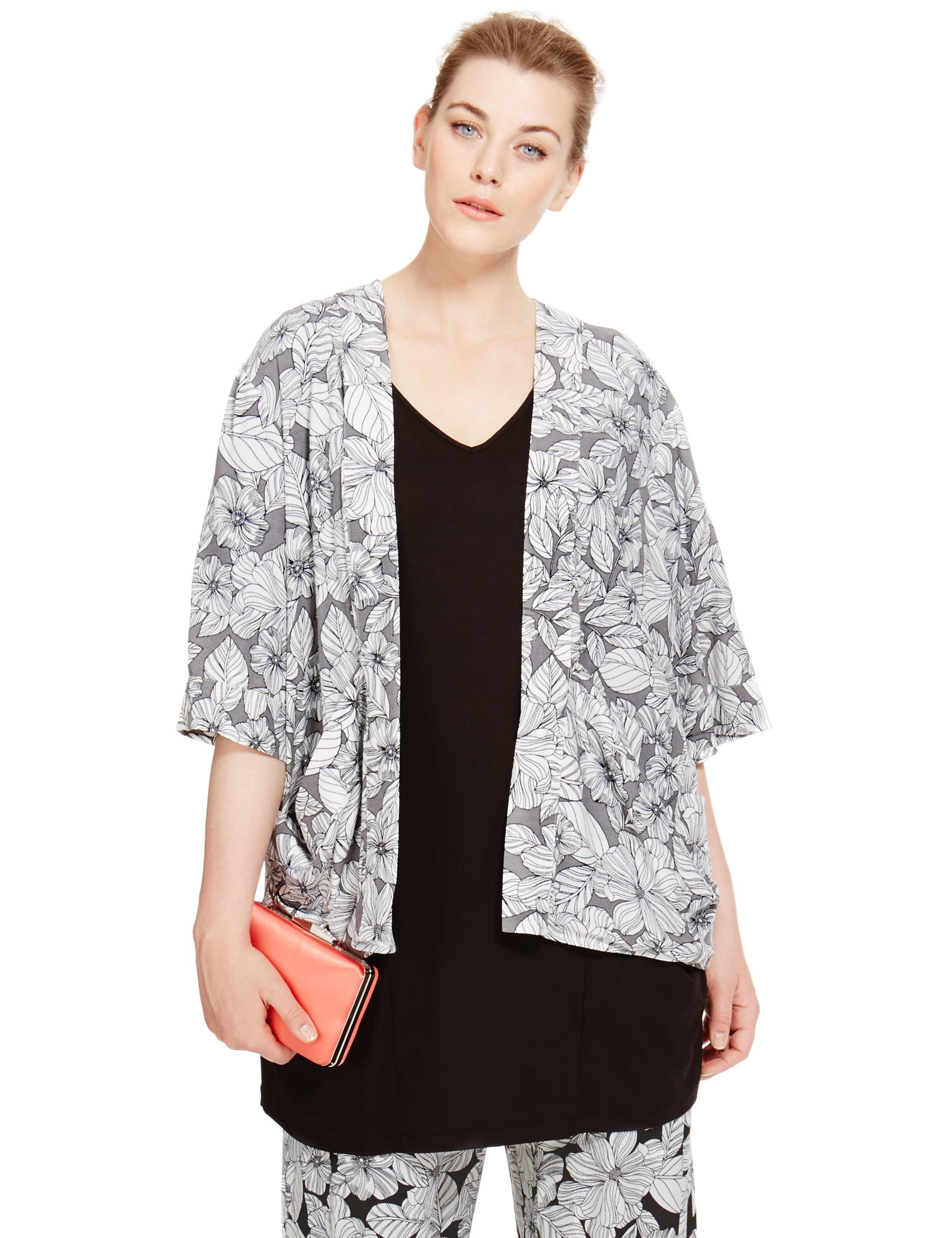 PLUS 3/4 Sleeve Hydrangea Print Kimono 1 of 3