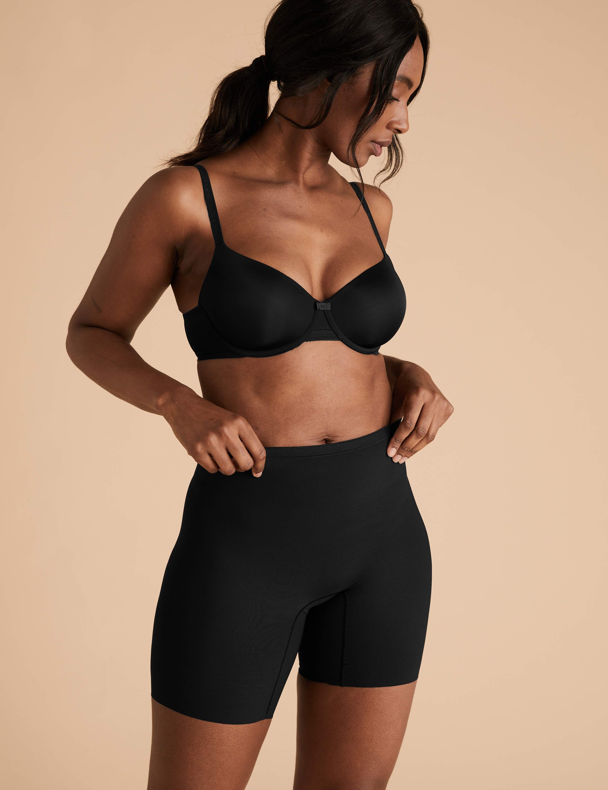 2pk Light Control Thigh Slimmer 1 of 4