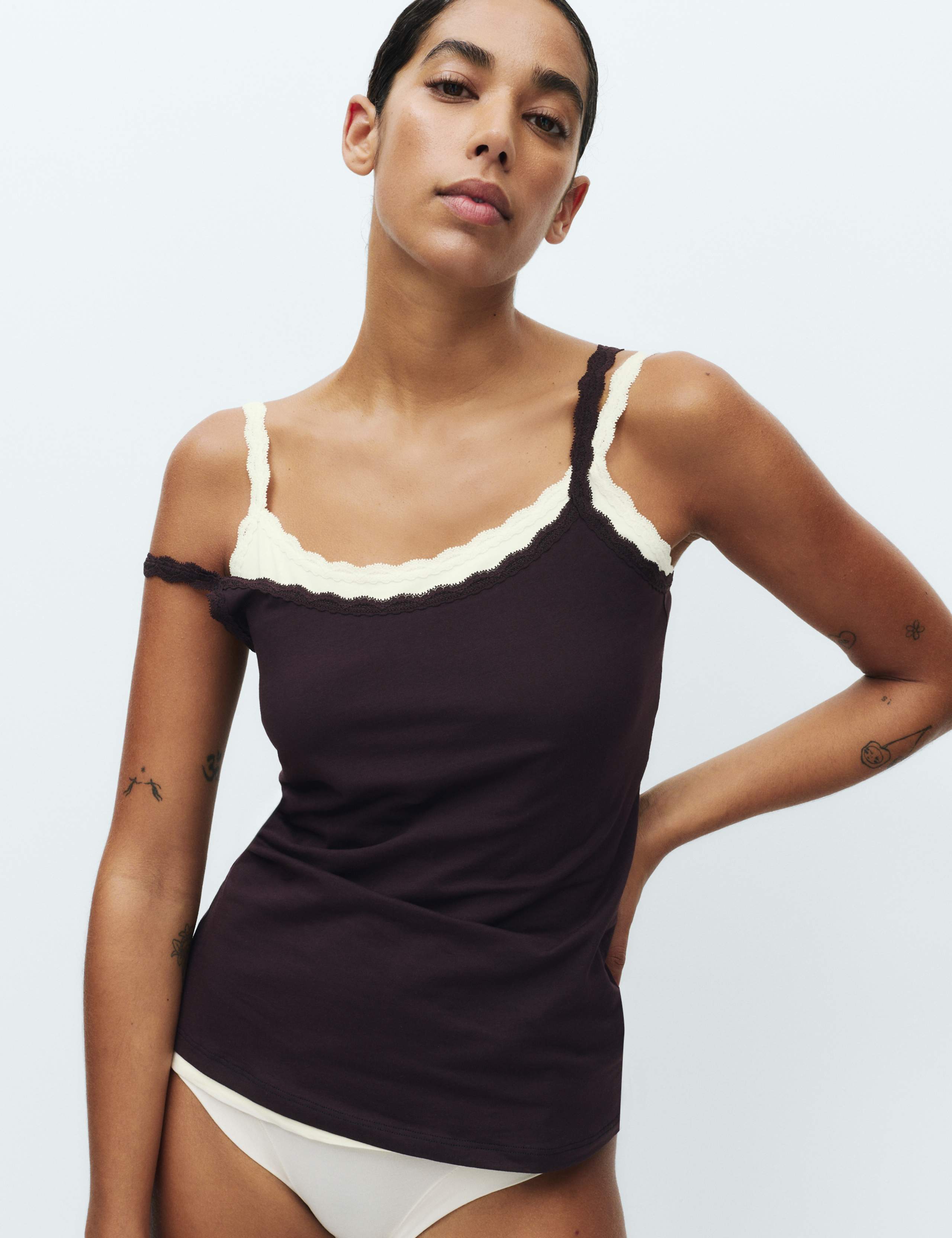 3pk Cotton Rich Lace Trim Vests 2 of 4