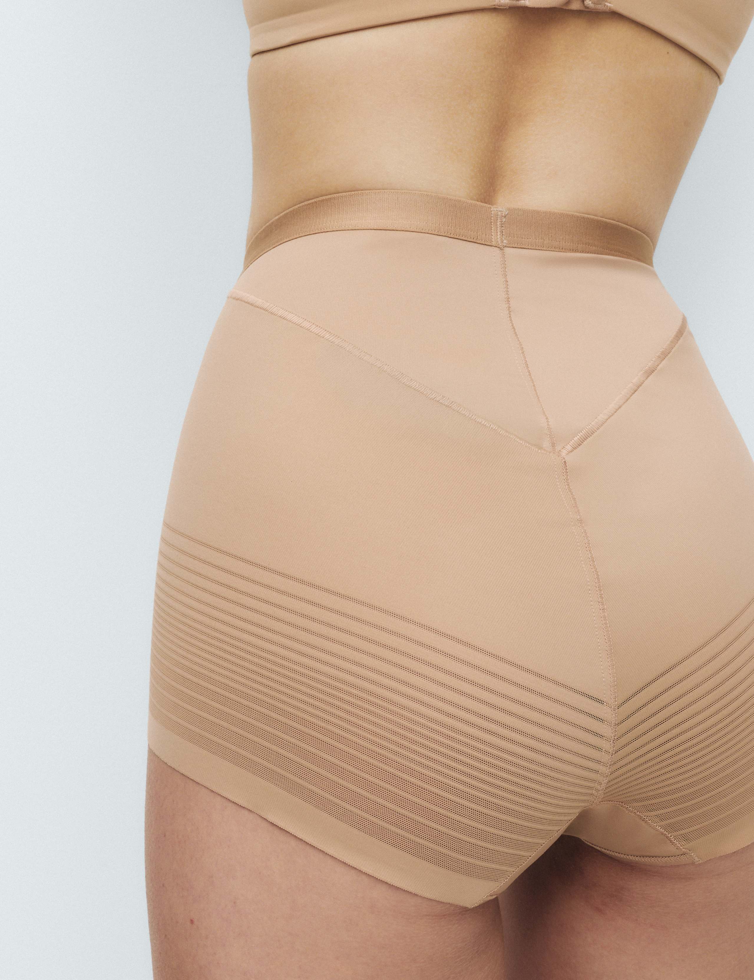 Body Define™ Firm Control No VPL Full Briefs 4 of 5