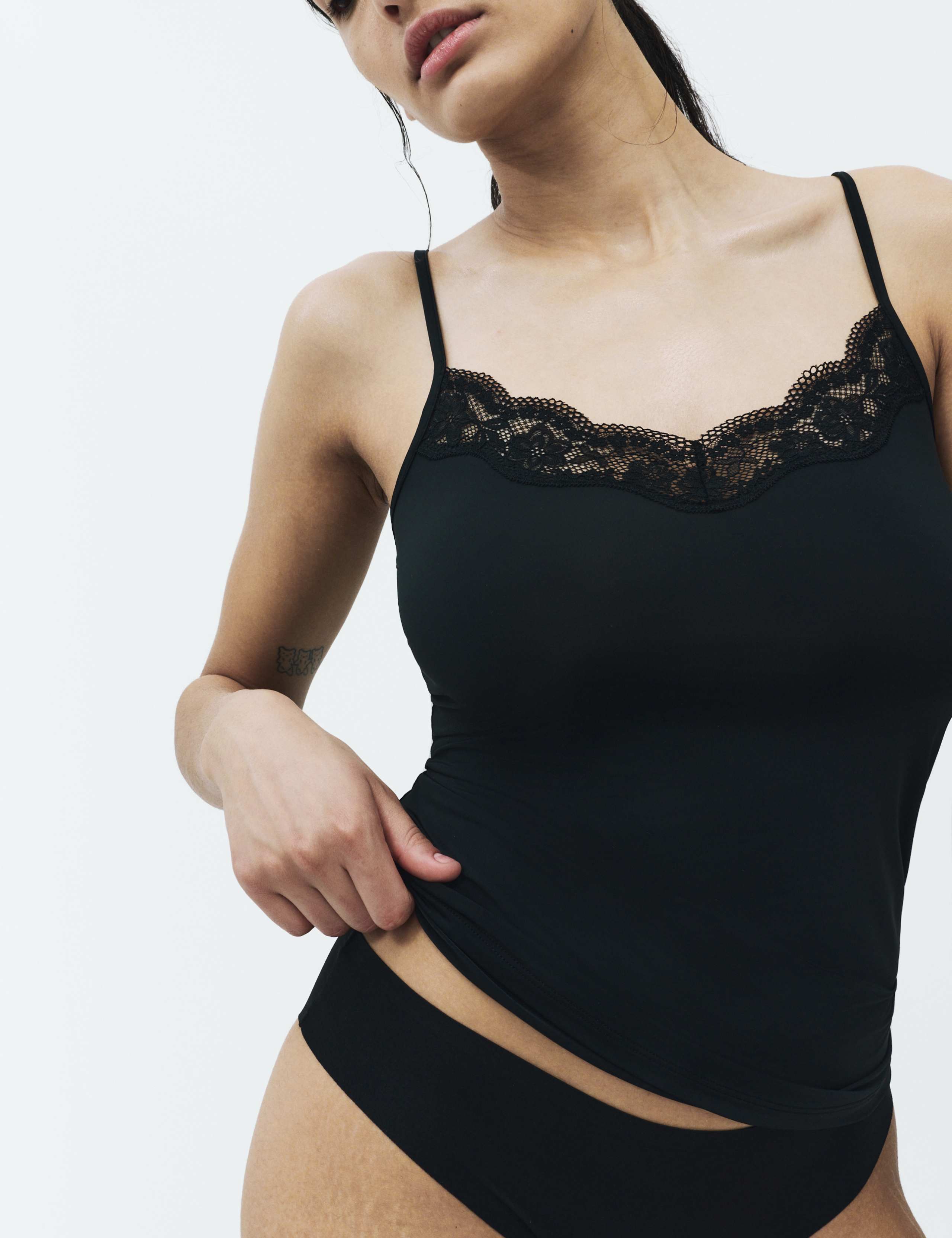 2 Pack Body Invisibles™ Cool Comfort™ Camis 3 of 5