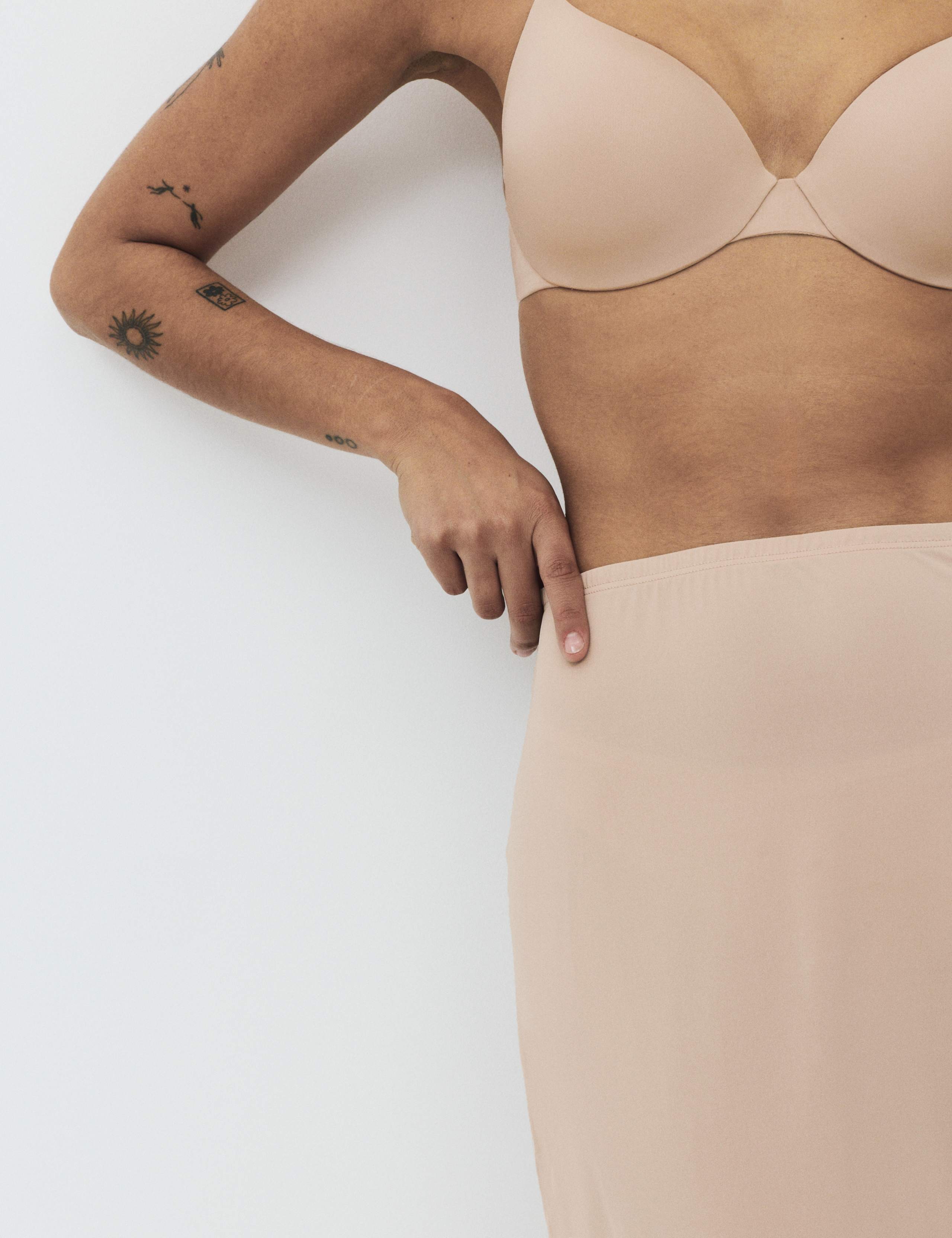 Body Invisibles™ Cool Comfort™ Waist Slip 3 of 5