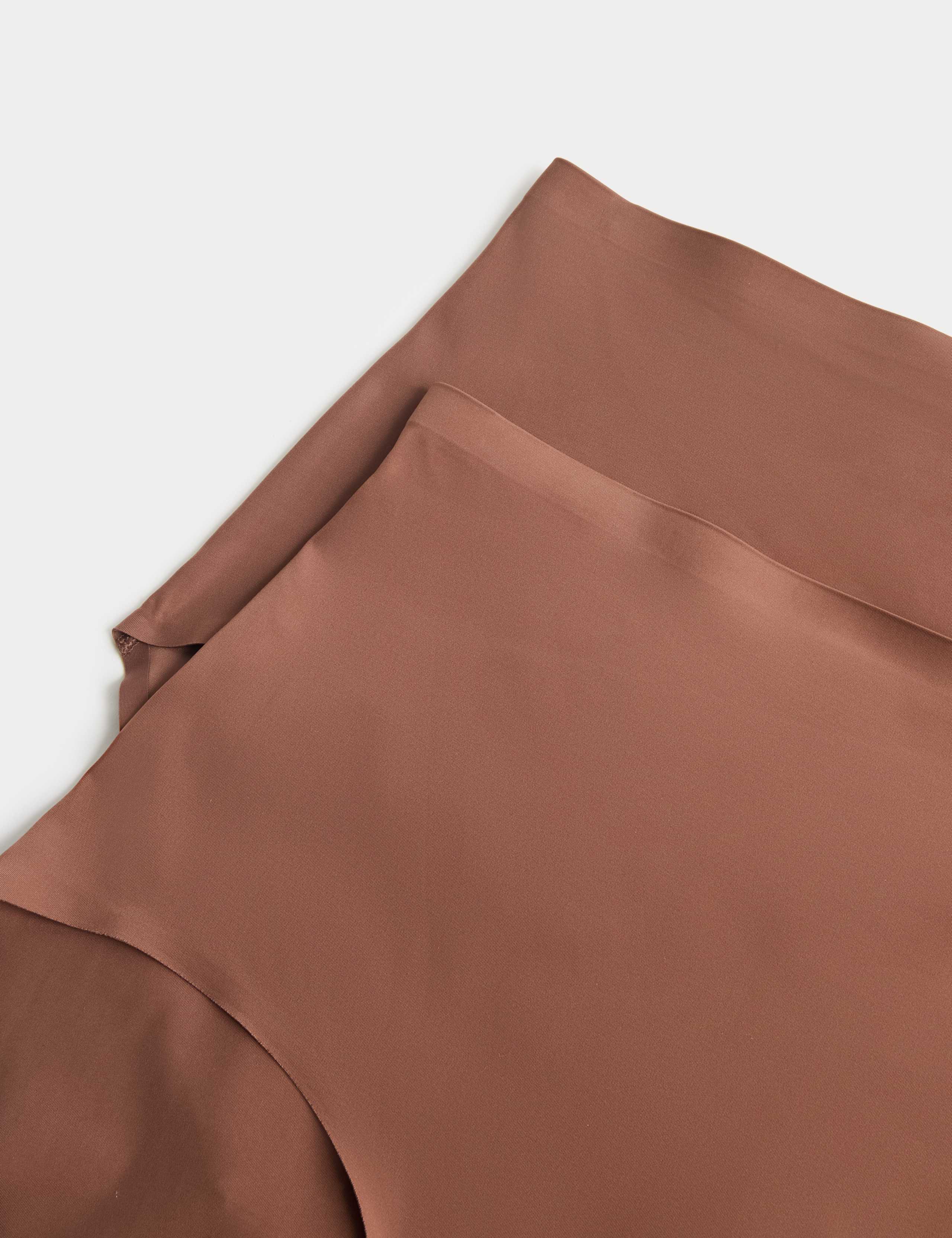 2 Pack Body Invisibles No VPL Shaping Briefs 2 of 2