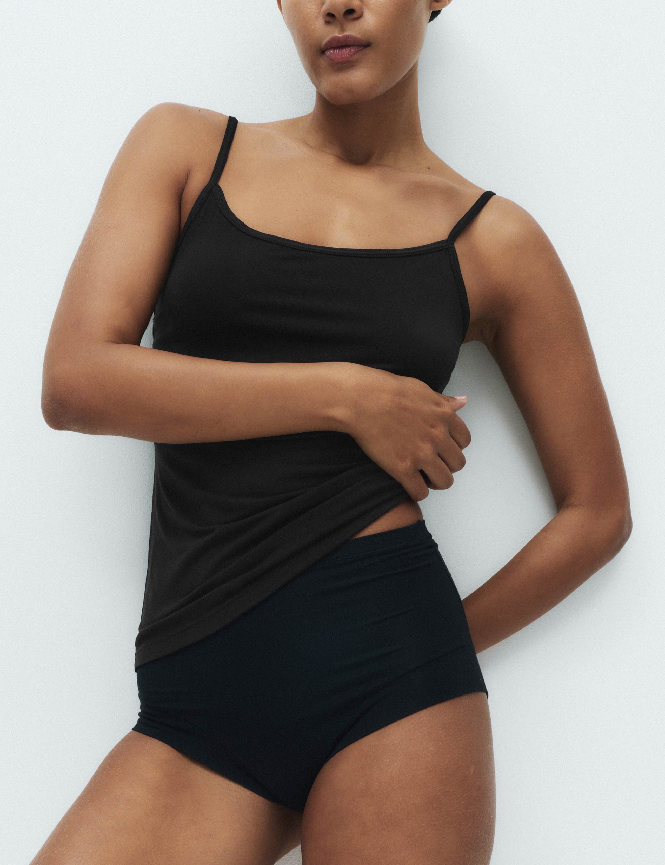 2 Pack Heatgen™ Thermal Strappy Vests 5 of 6