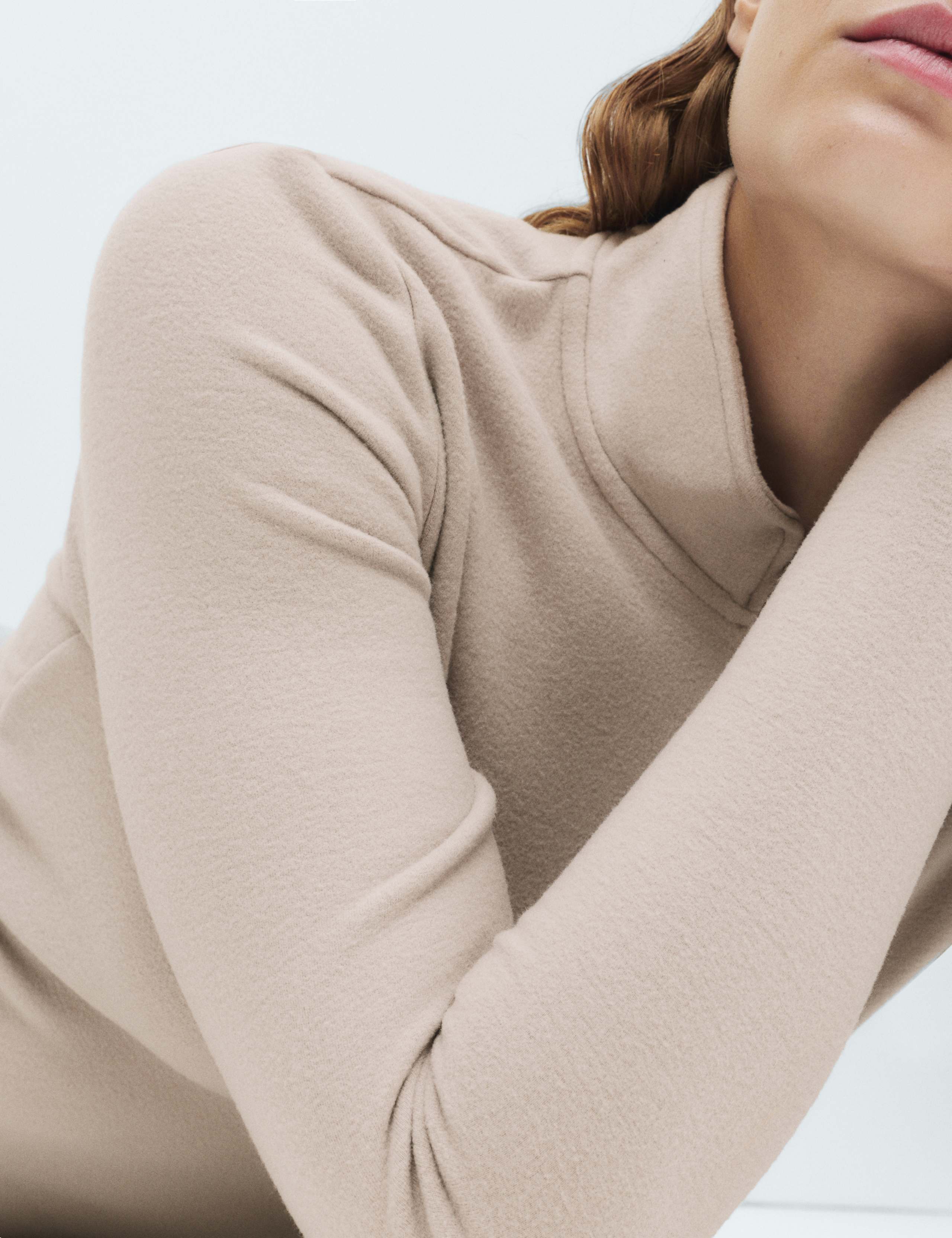 Heatgen™ Maximum Thermal Funnel Neck Top 3 of 4