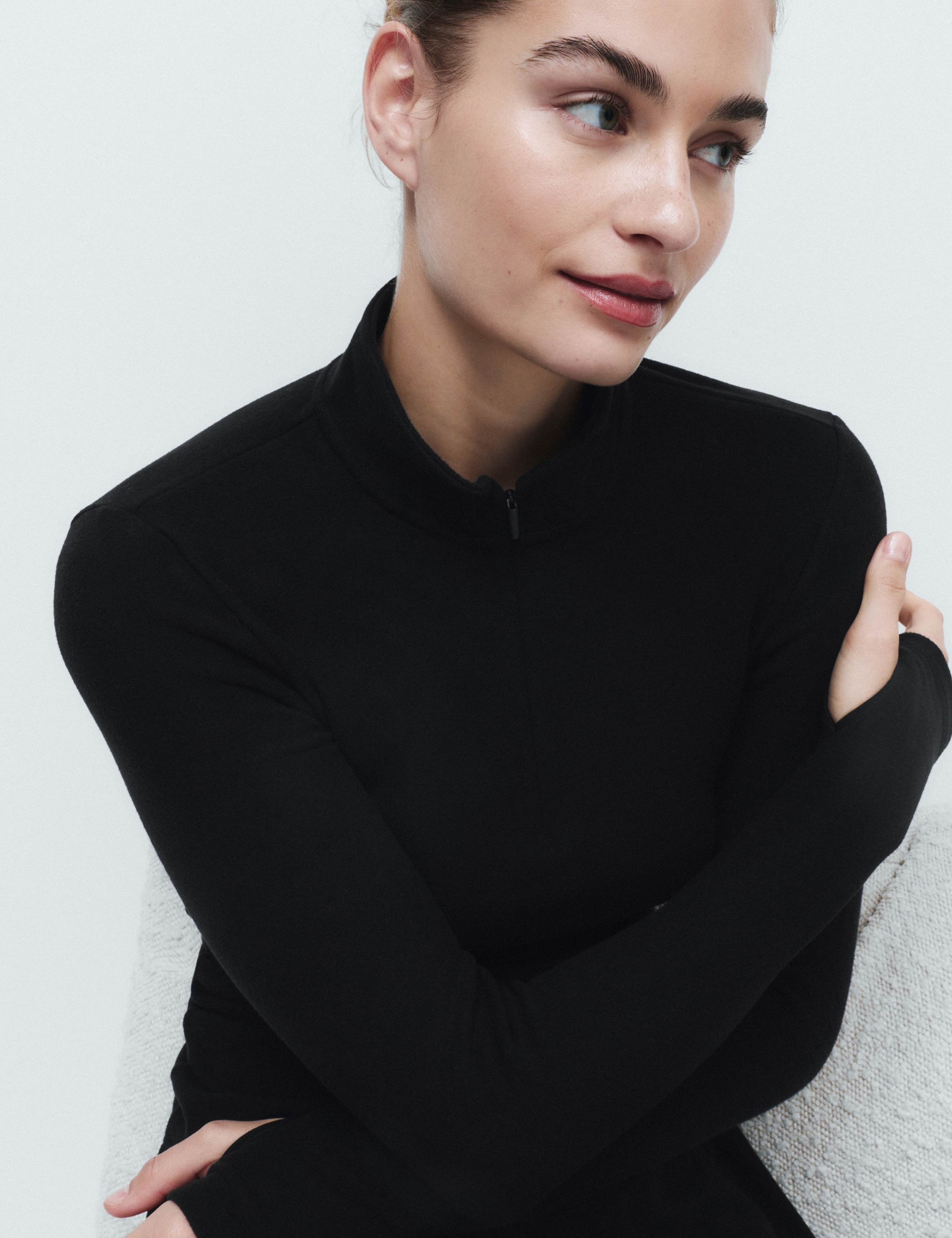 Heatgen™ Maximum Thermal Funnel Neck Top 3 of 5