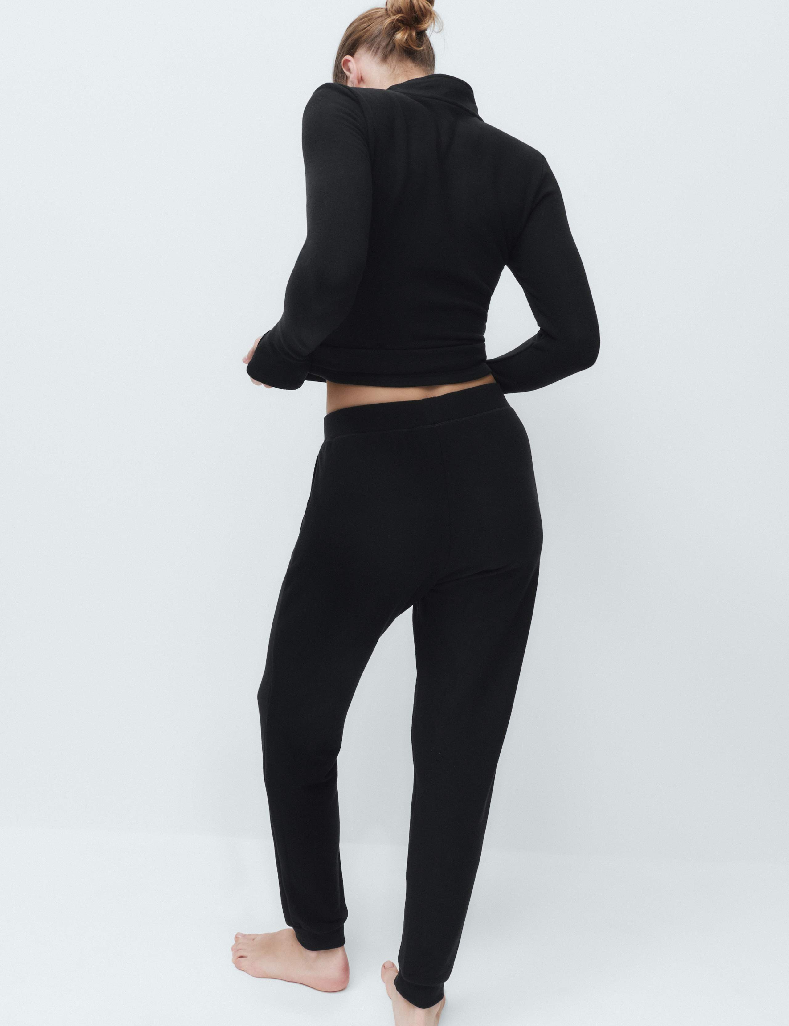 Heatgen™ Maximum Thermal Slim Joggers 3 of 5
