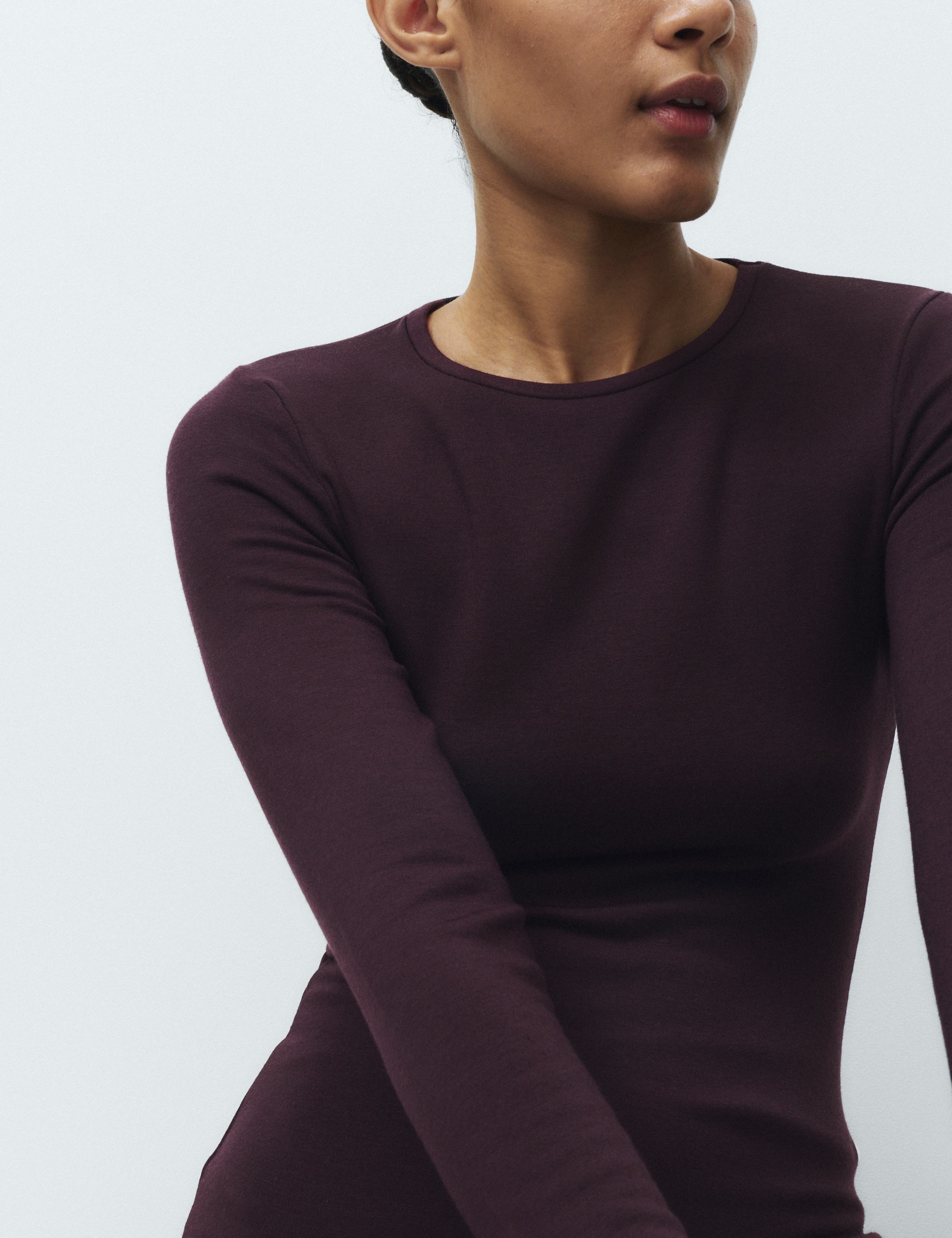 Heatgen™ Medium Thermal Crew Neck Top 3 of 5