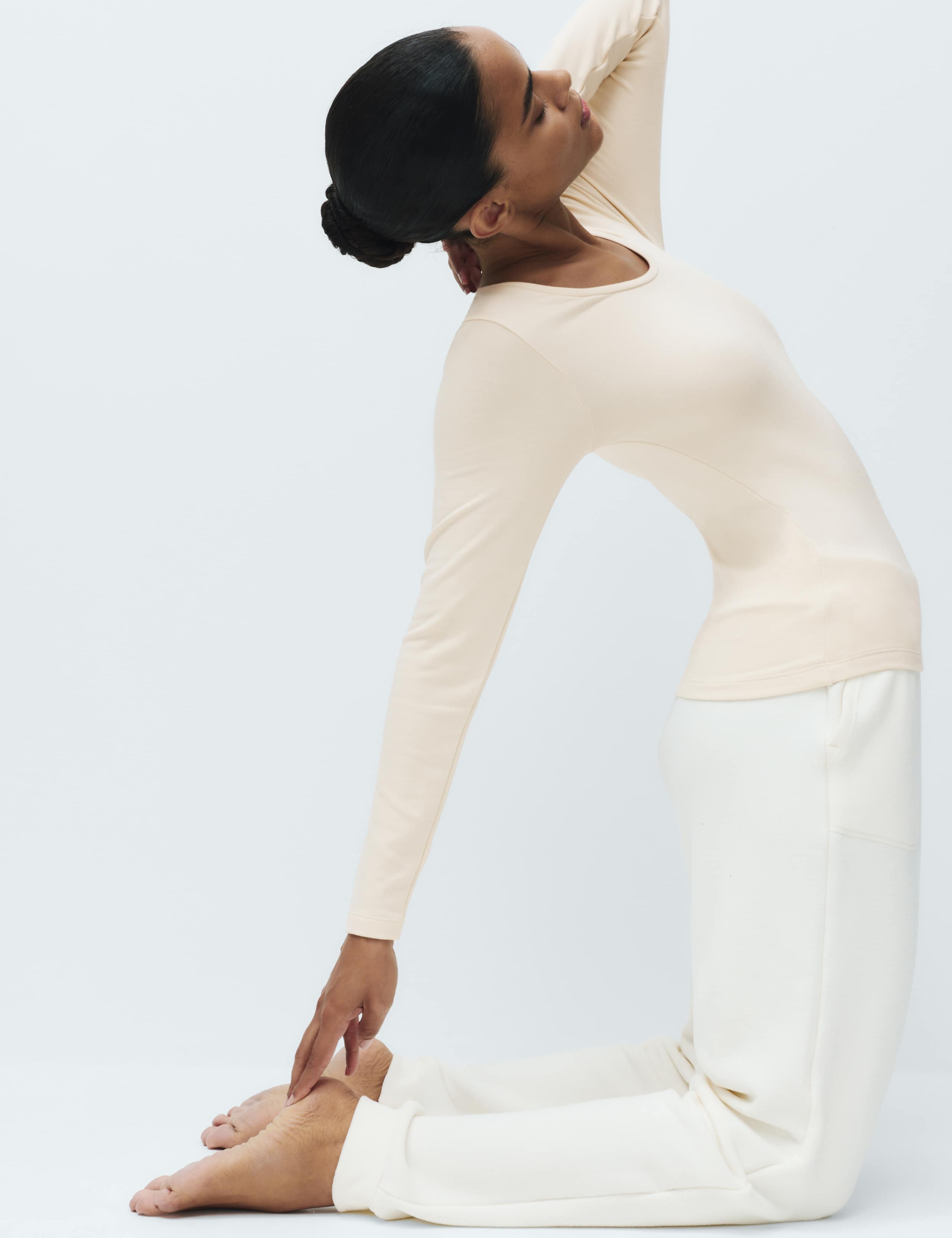 Heatgen™ Medium Thermal Scoop Neck Top 3 of 5