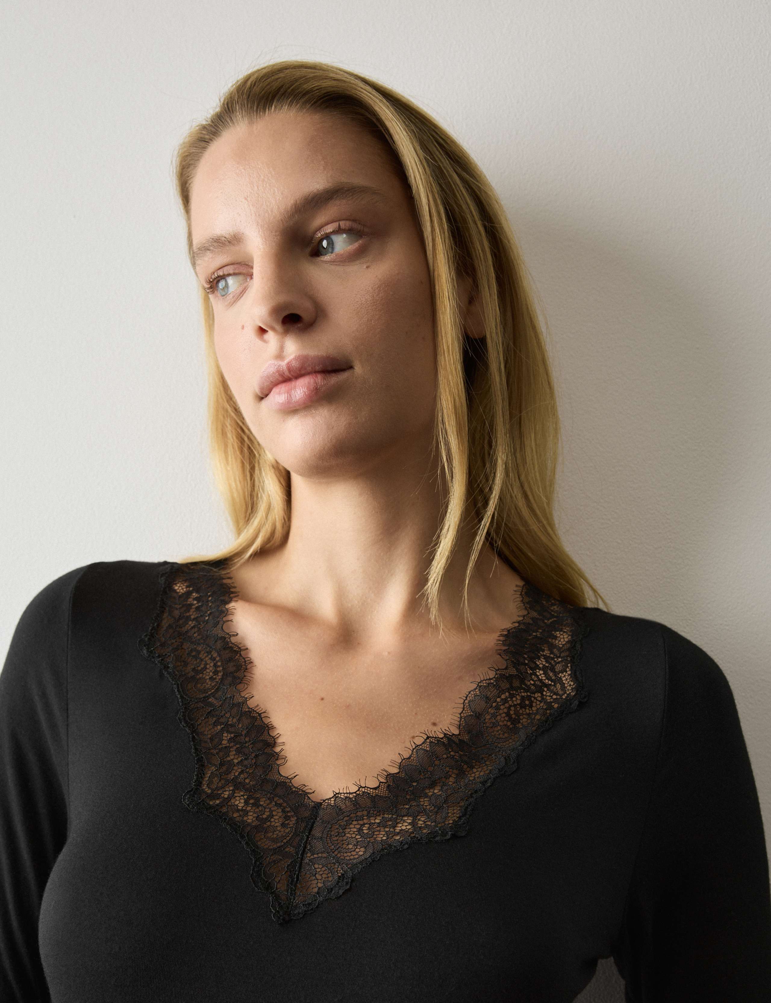 Modal Rich Thermal Top with Cashmere 4 of 5