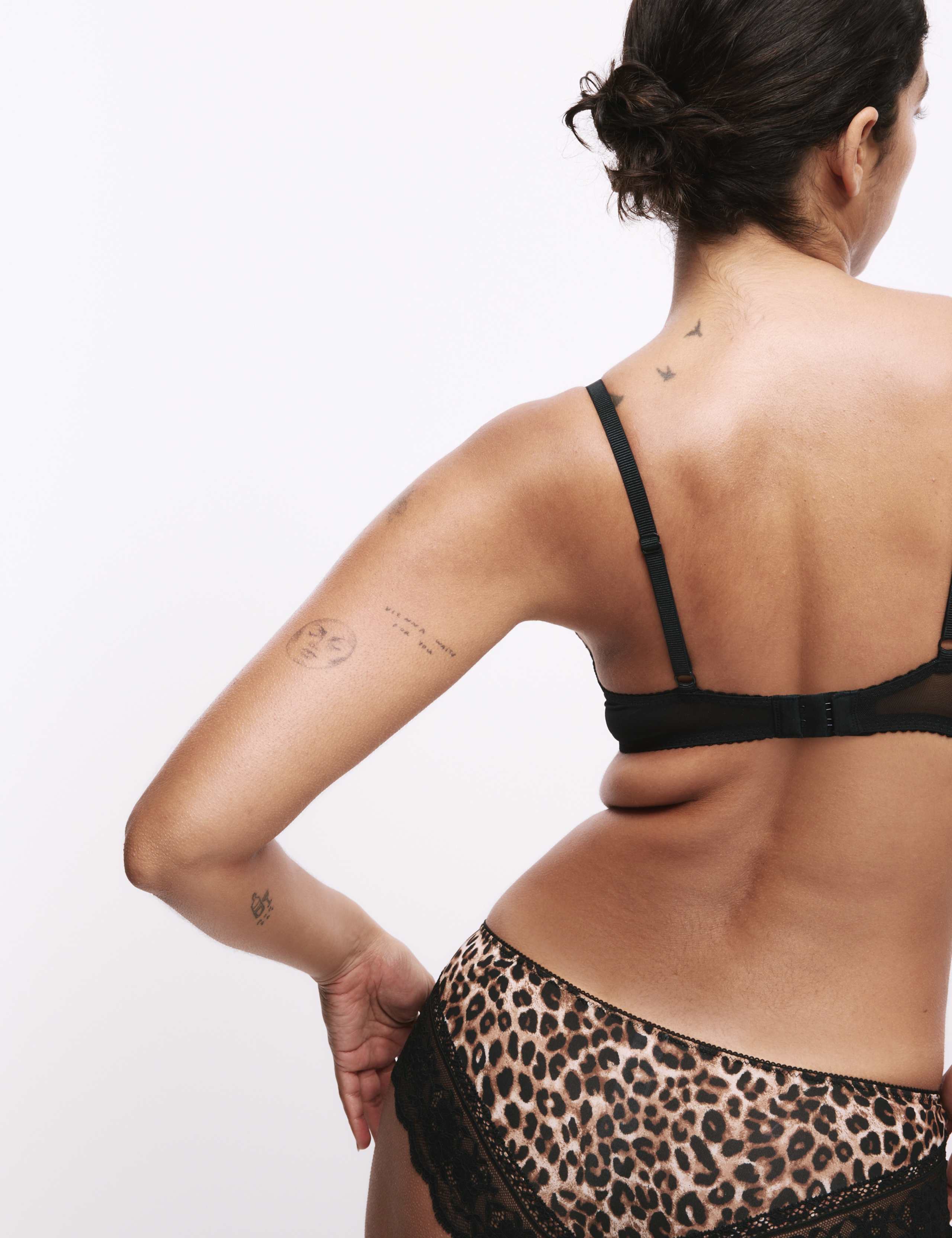 Printed Lace Trim Wired Plunge Bra A-E 4 of 7