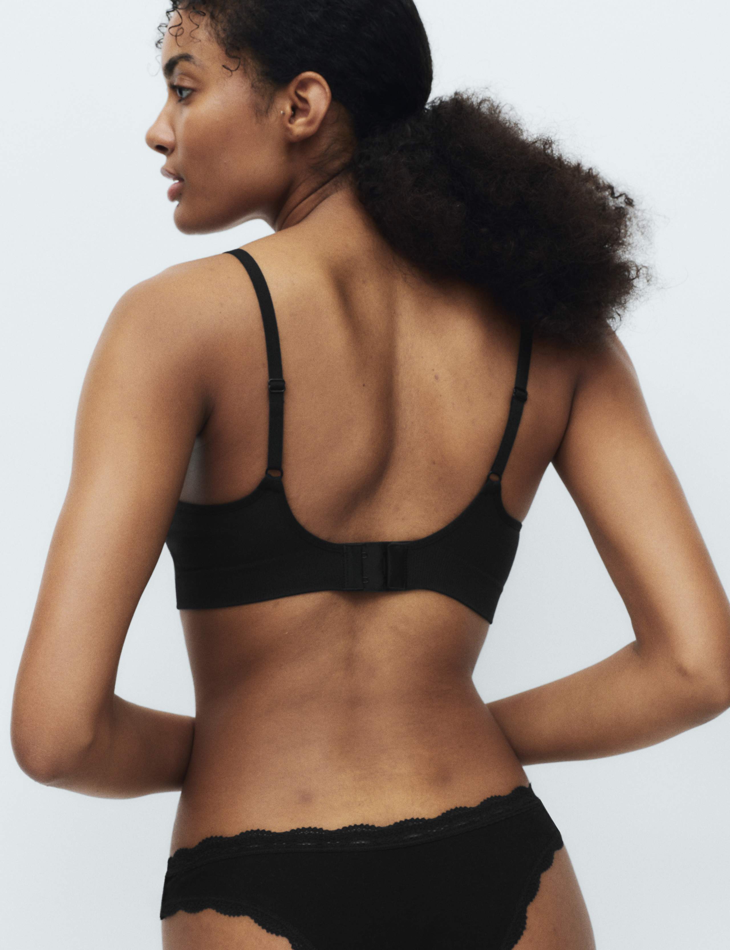 2 Pack Seamless Non Wired Full Cup Bras 4 of 7