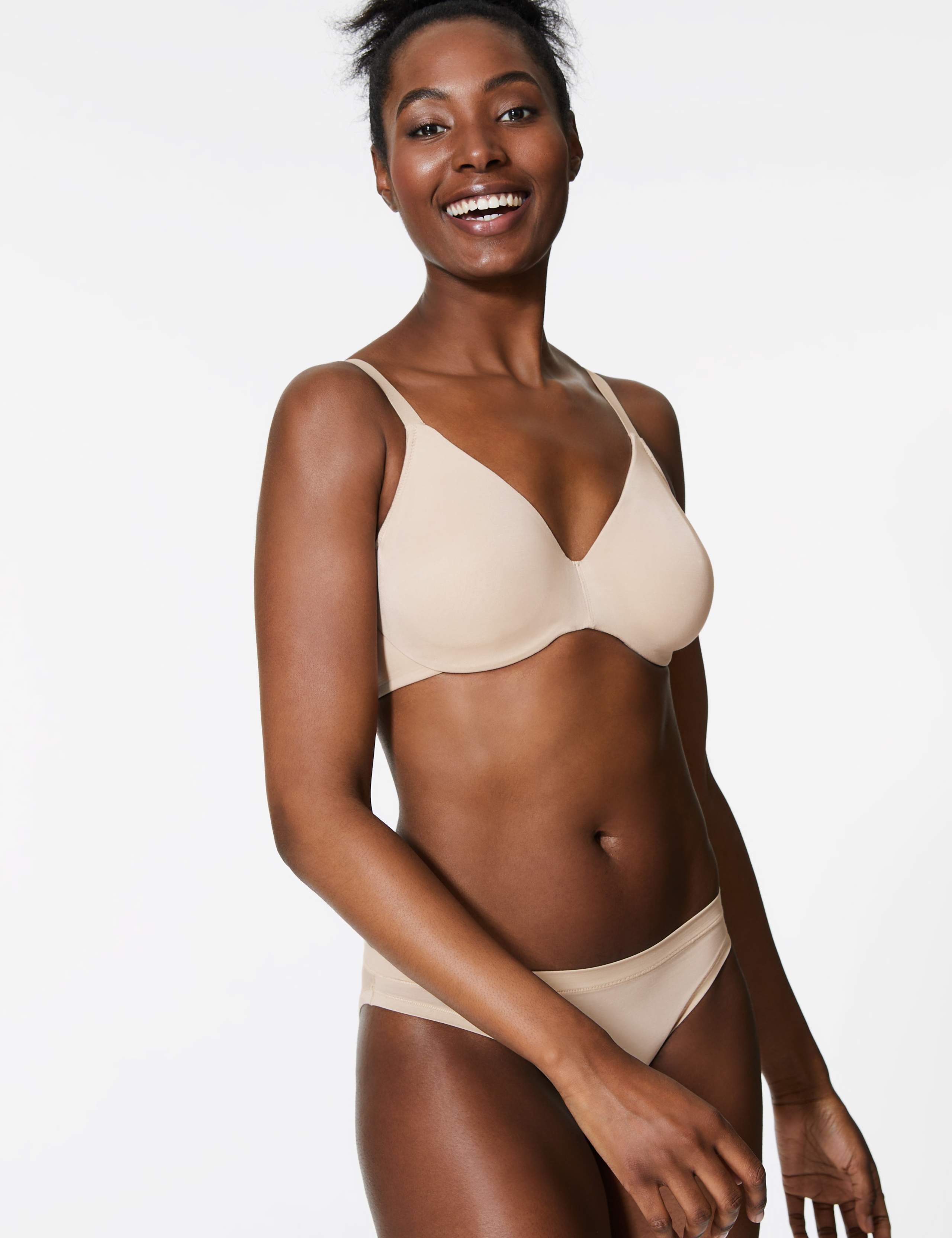Flexifit™ Smoothing Underwired Full Cup Bra A-E 6 of 6