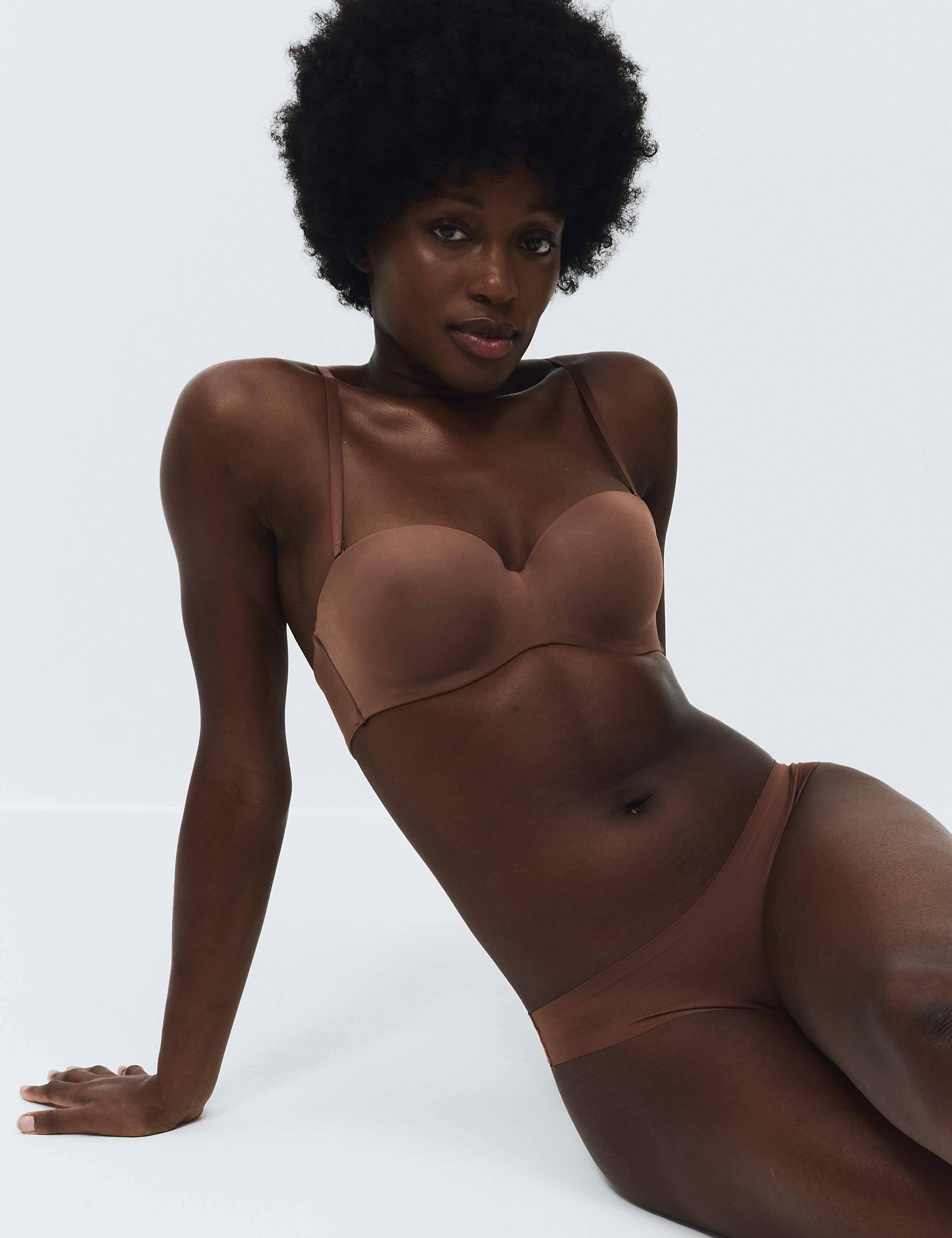 Body Invisibles™ Wired Strapless Bra (A-E) 1 of 8