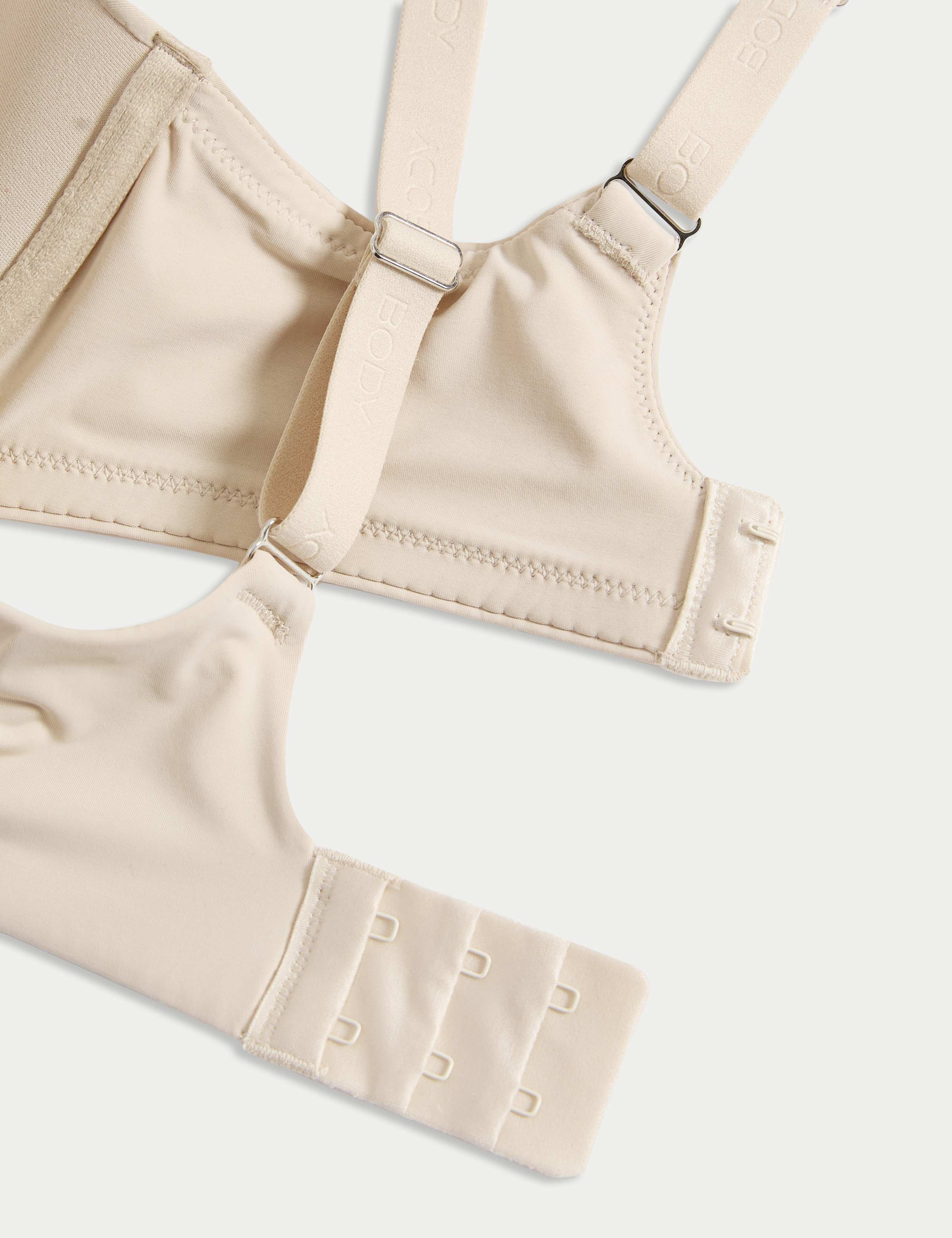 Wired Full Cup T-Shirt Bra F+ 6 of 6