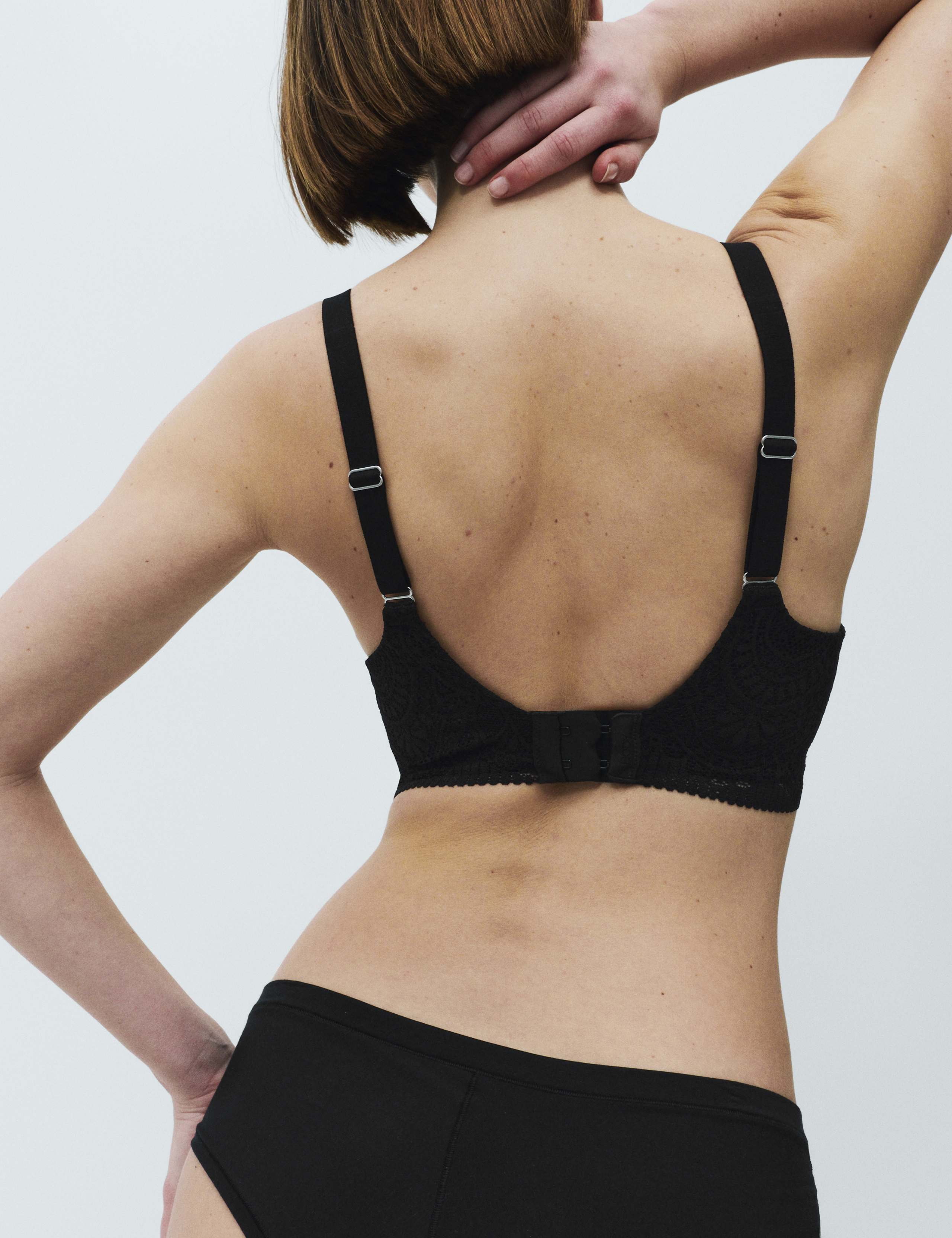 2 Pack Body Soft™ Wired Full Cup Bras (F-H) 4 of 7