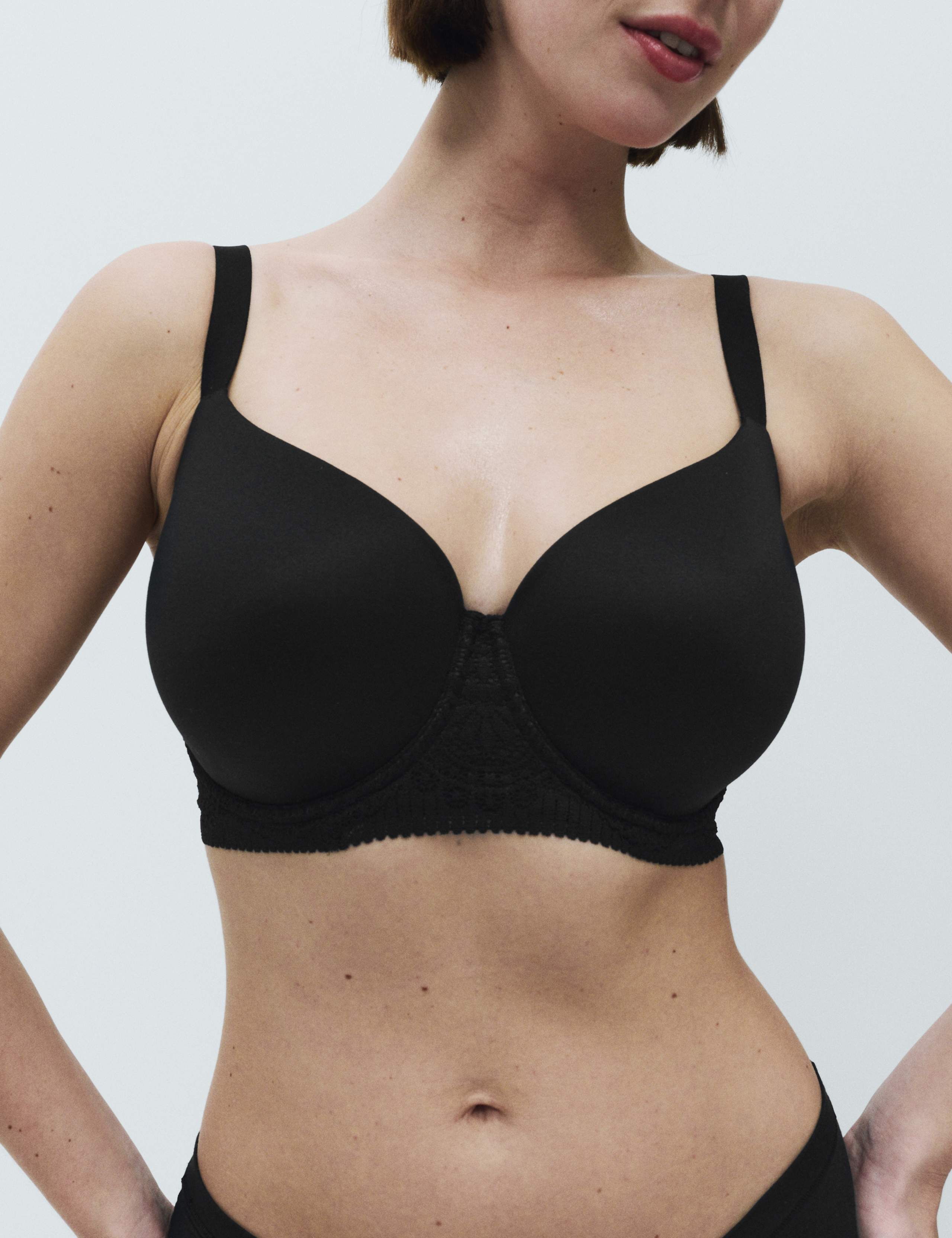 2 Pack Body Soft™ Wired Full Cup Bras F-H 2 of 7