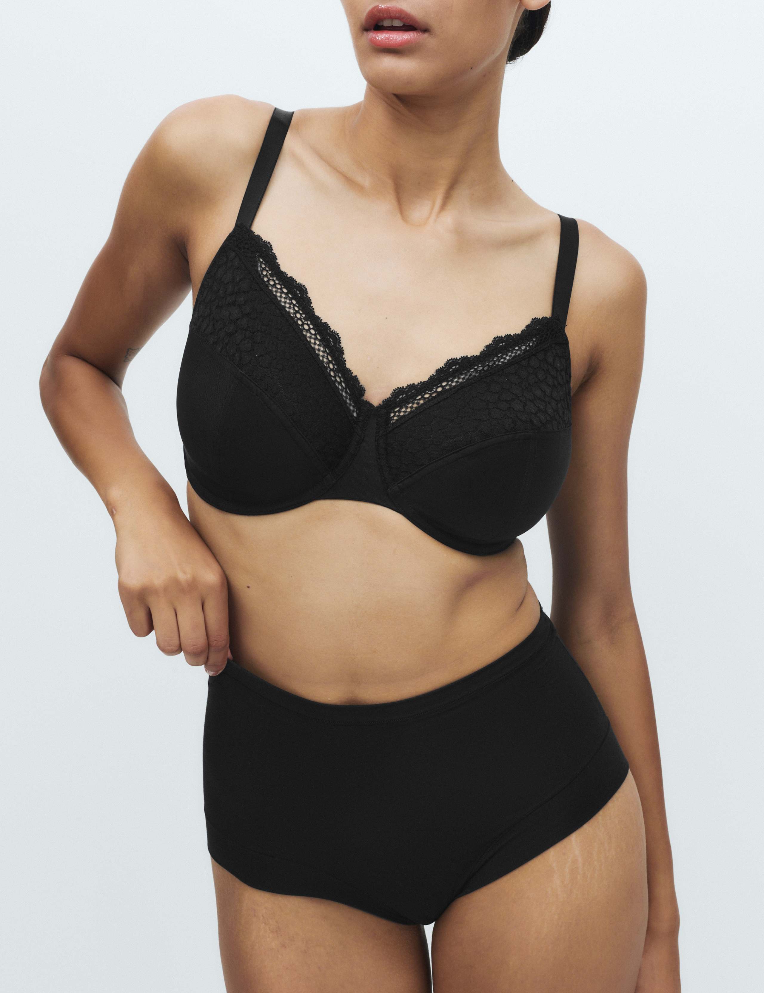 3 Pack Wired Full Cup Bras F-H 2 of 9