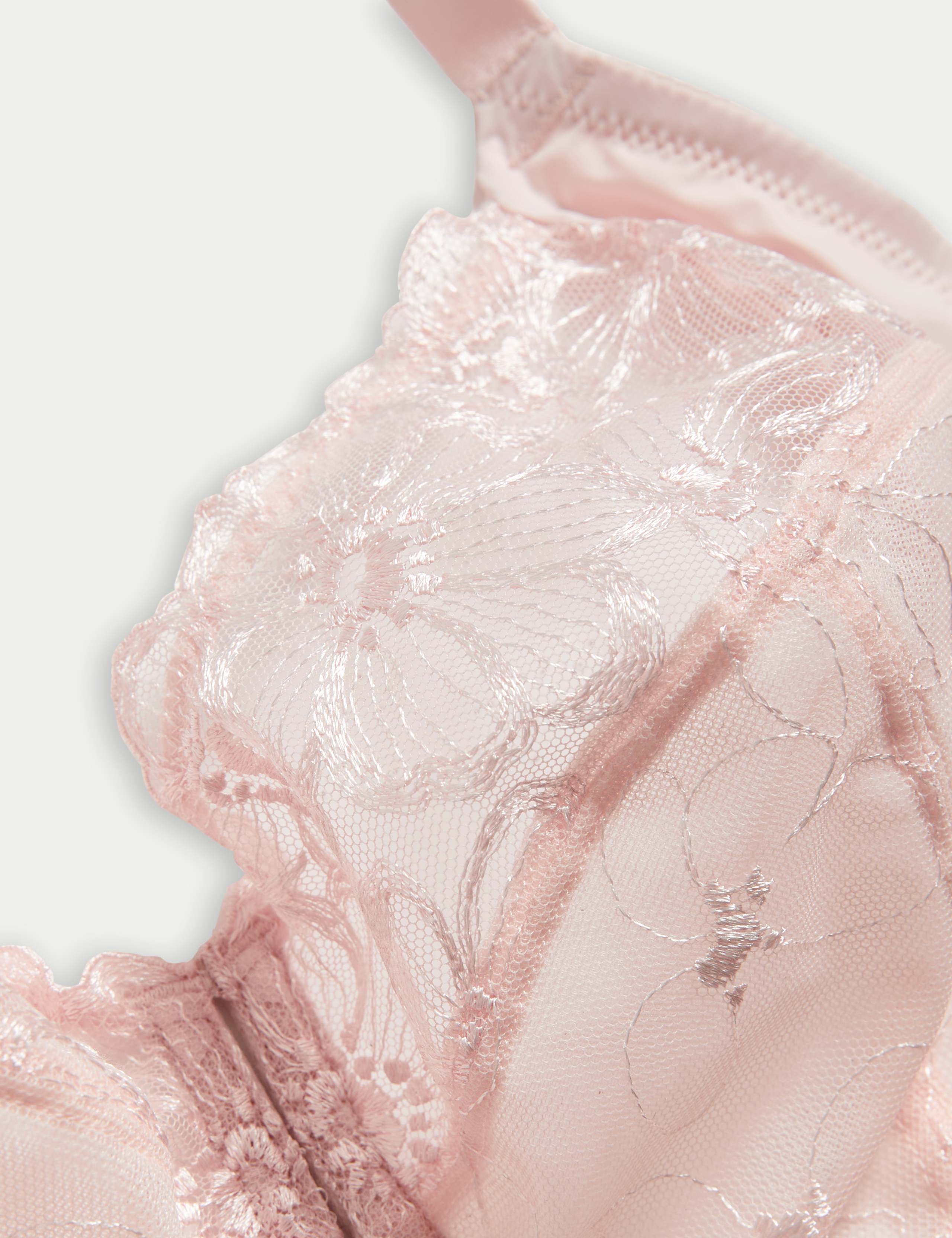 Embrace Wired Extra Support Bra F-J 5 of 6