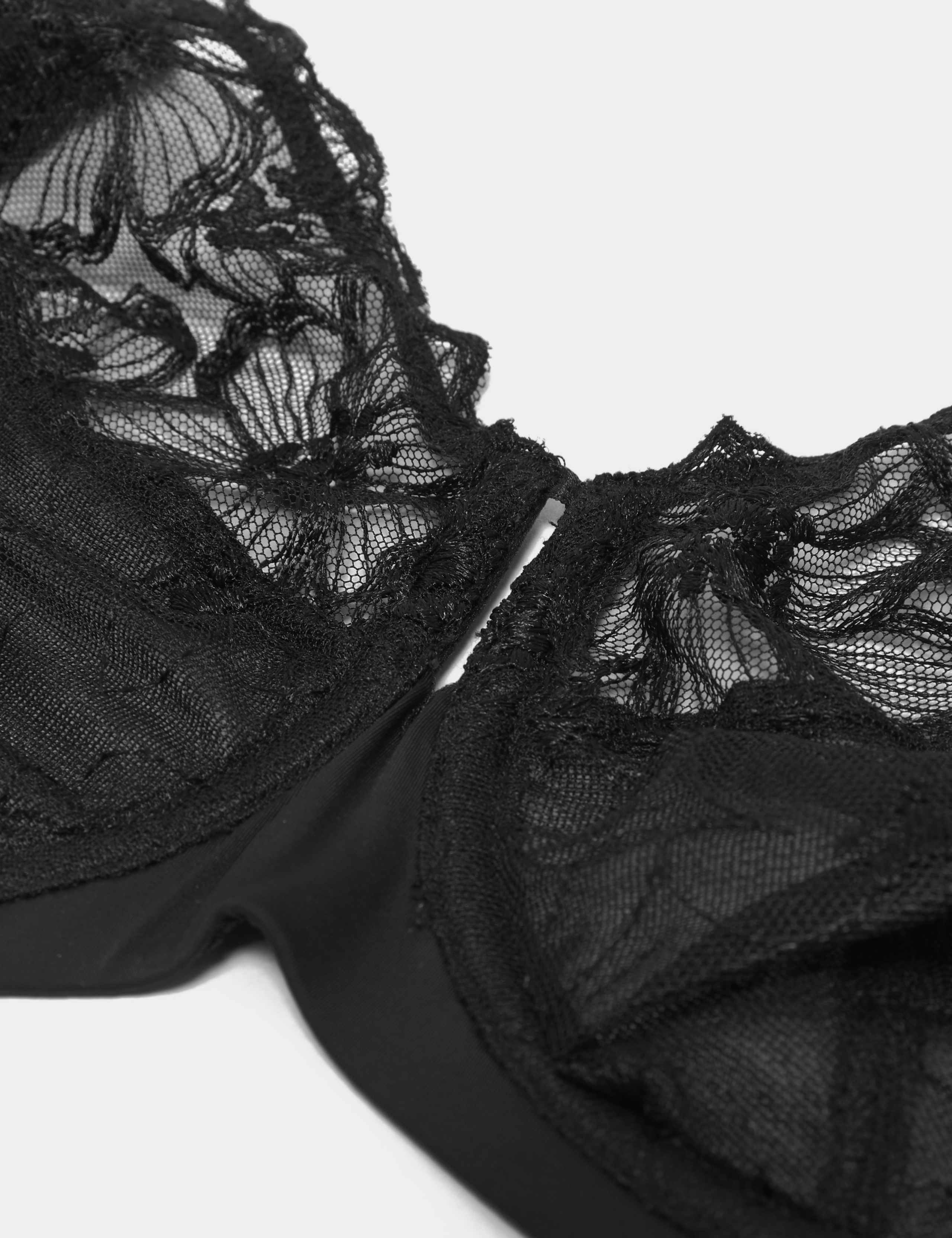 Embrace Wired Extra Support Bra F-J 6 of 8