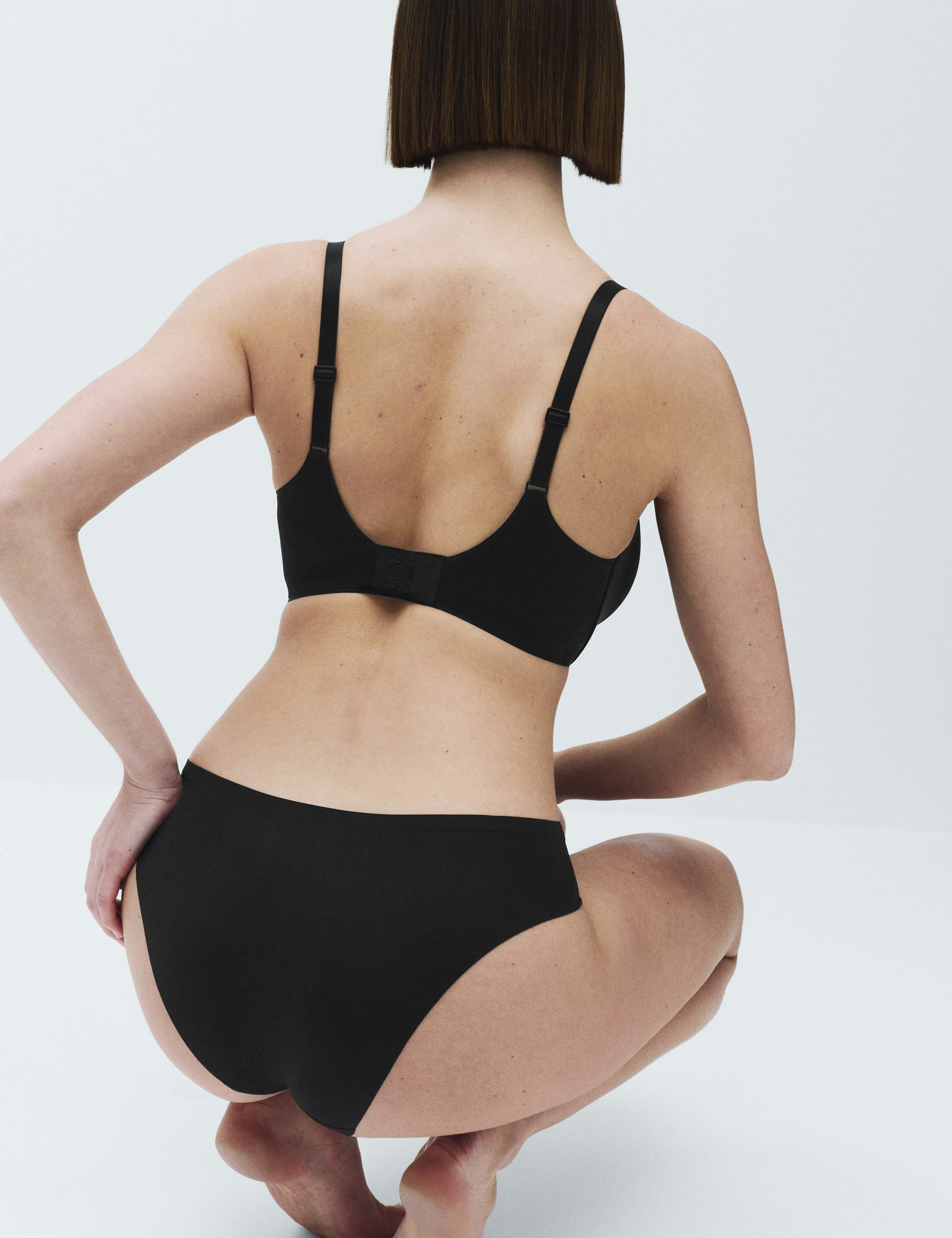 Body Invisibles Wired Minimiser Bra (C-H) 3 of 6