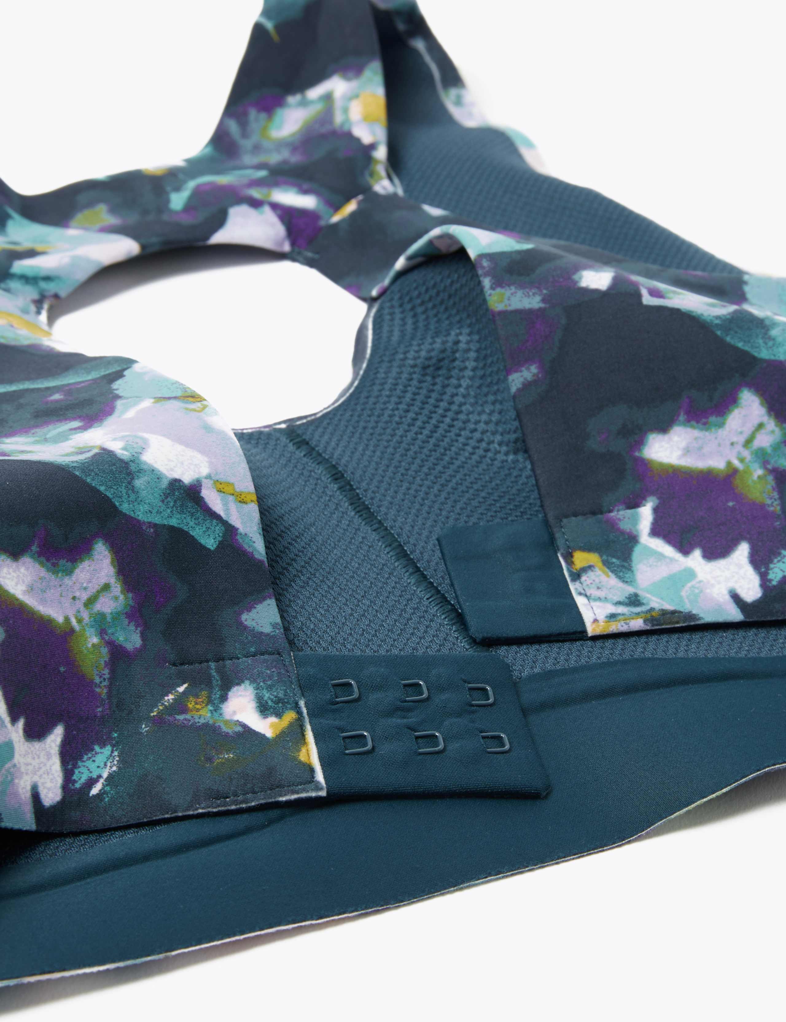 High Impact Smoothlines™ Printed Sports Bra A-E 6 of 6