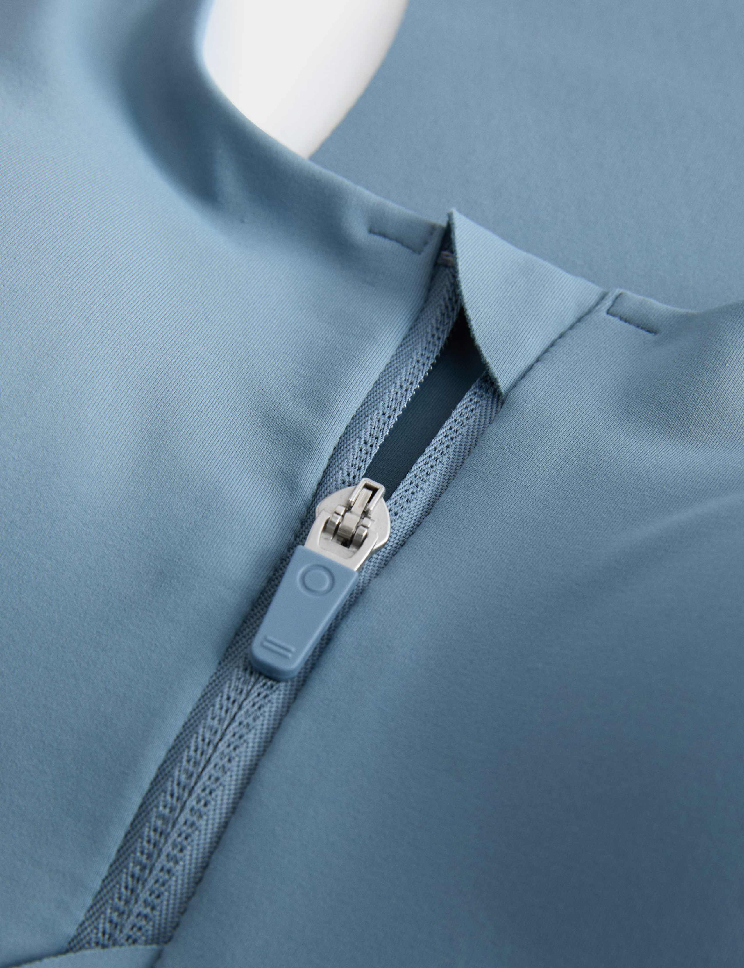 Ultimate Support Non Wired Sports Bra (A-GG) 2 of 3