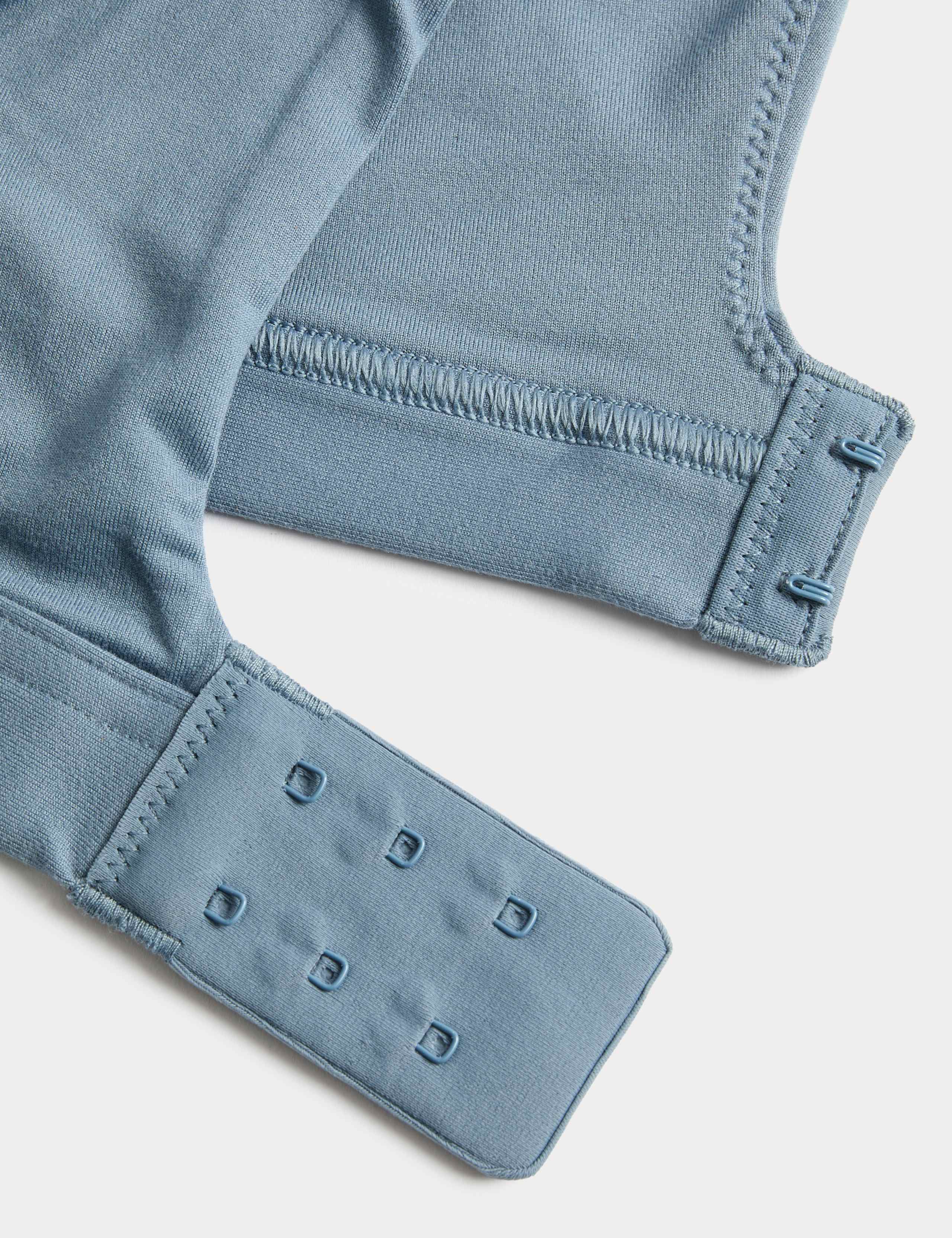 Low Impact Cross Over Sports Bra (A-E) 8 of 8