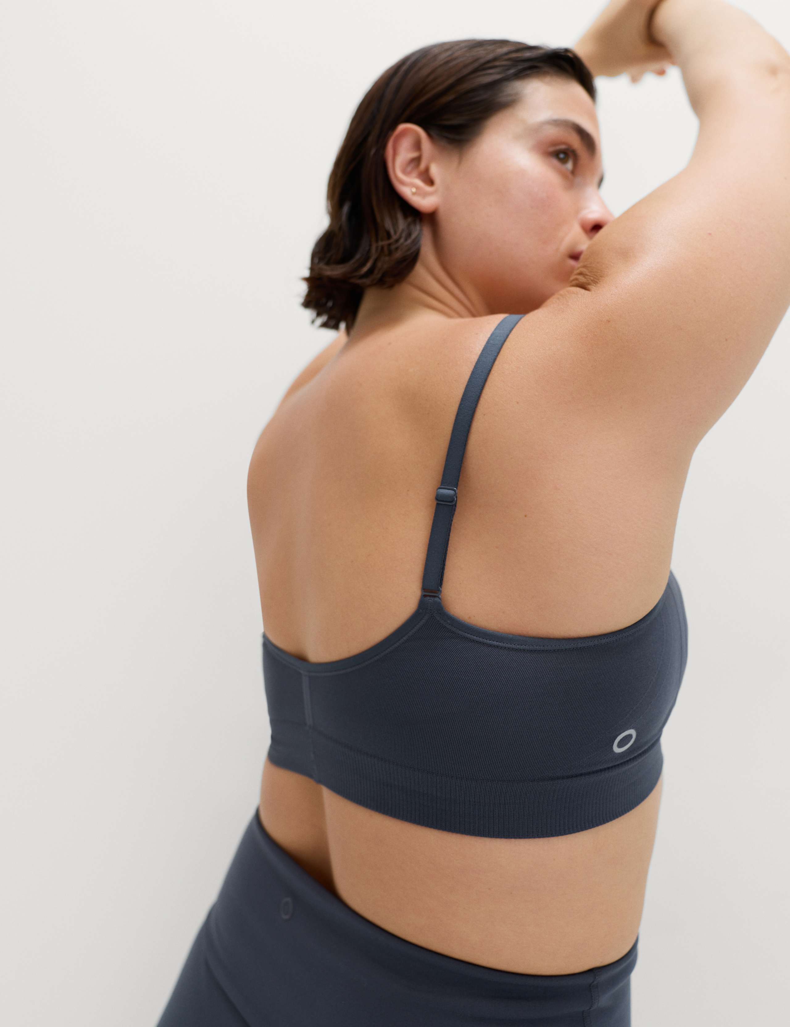 Low Impact Seamless Non Wired Sports Bra 6 of 8