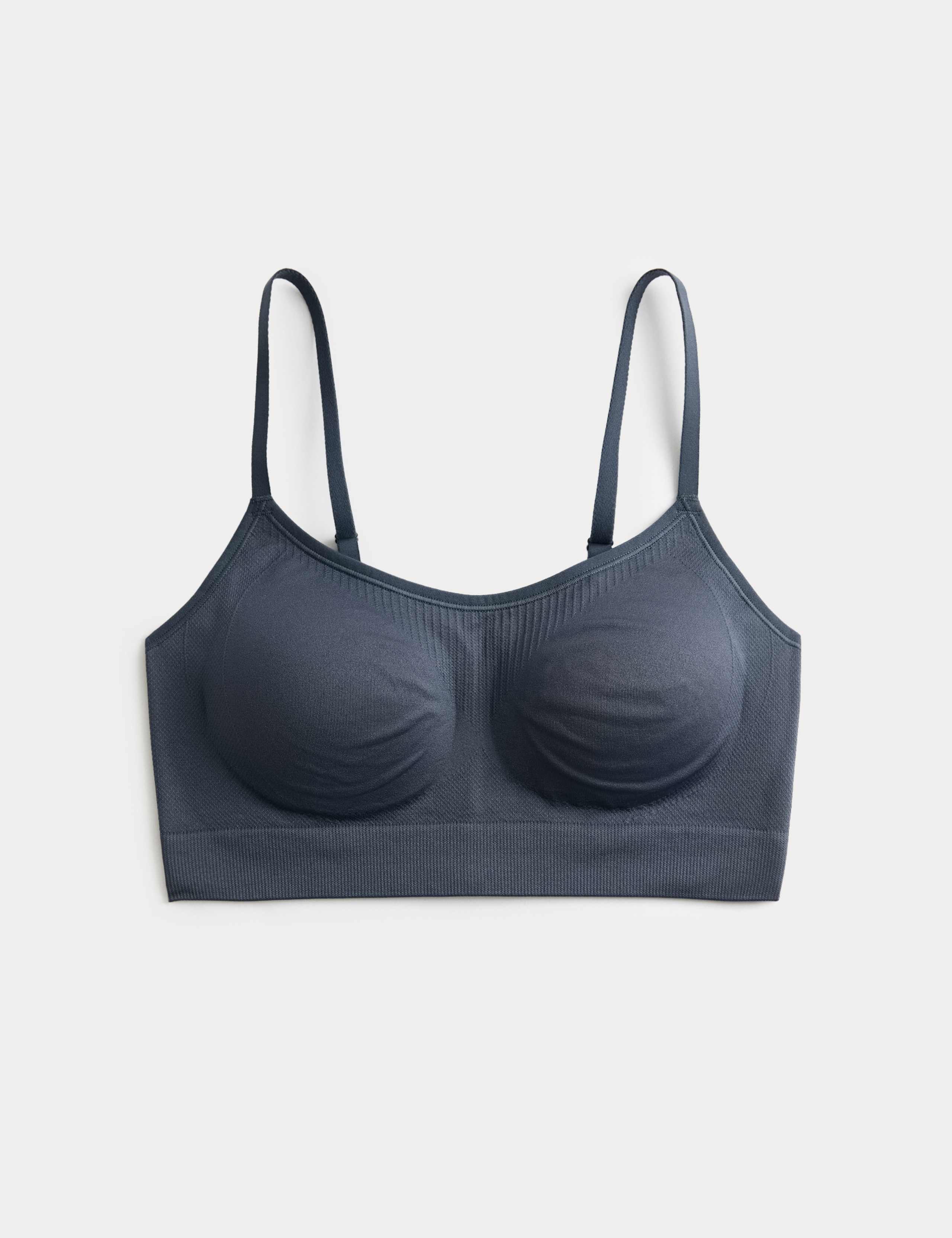 Low Impact Seamless Non Wired Sports Bra 2 of 8