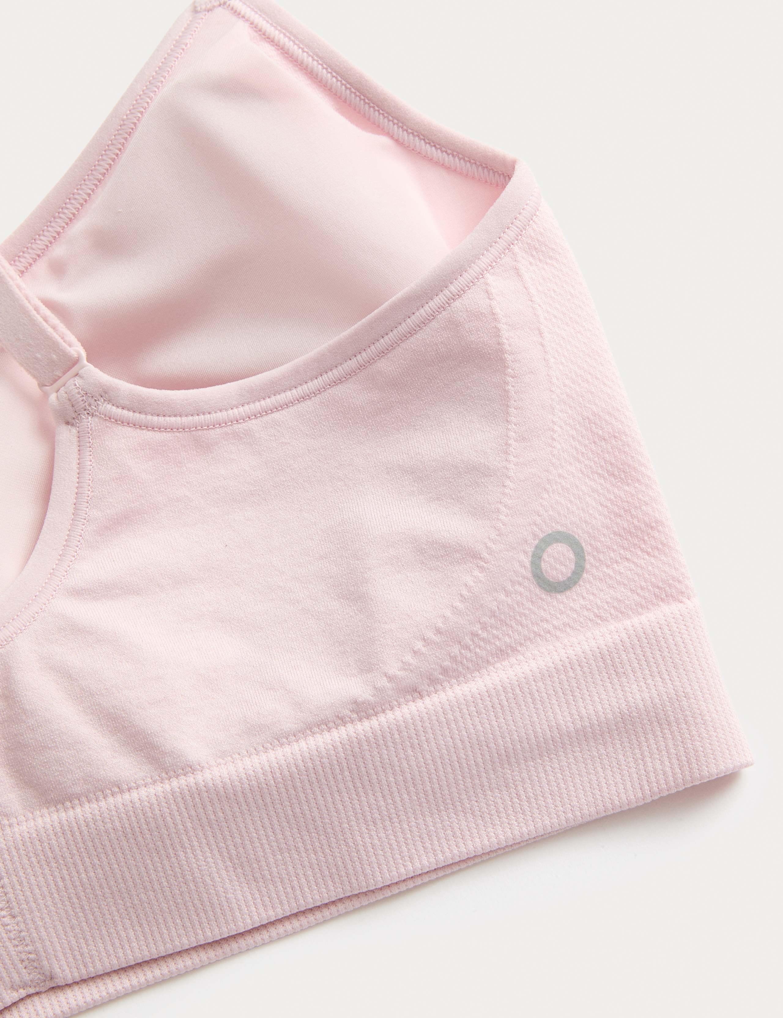 Low Impact Seamless Non Wired Sports Bra 8 of 8