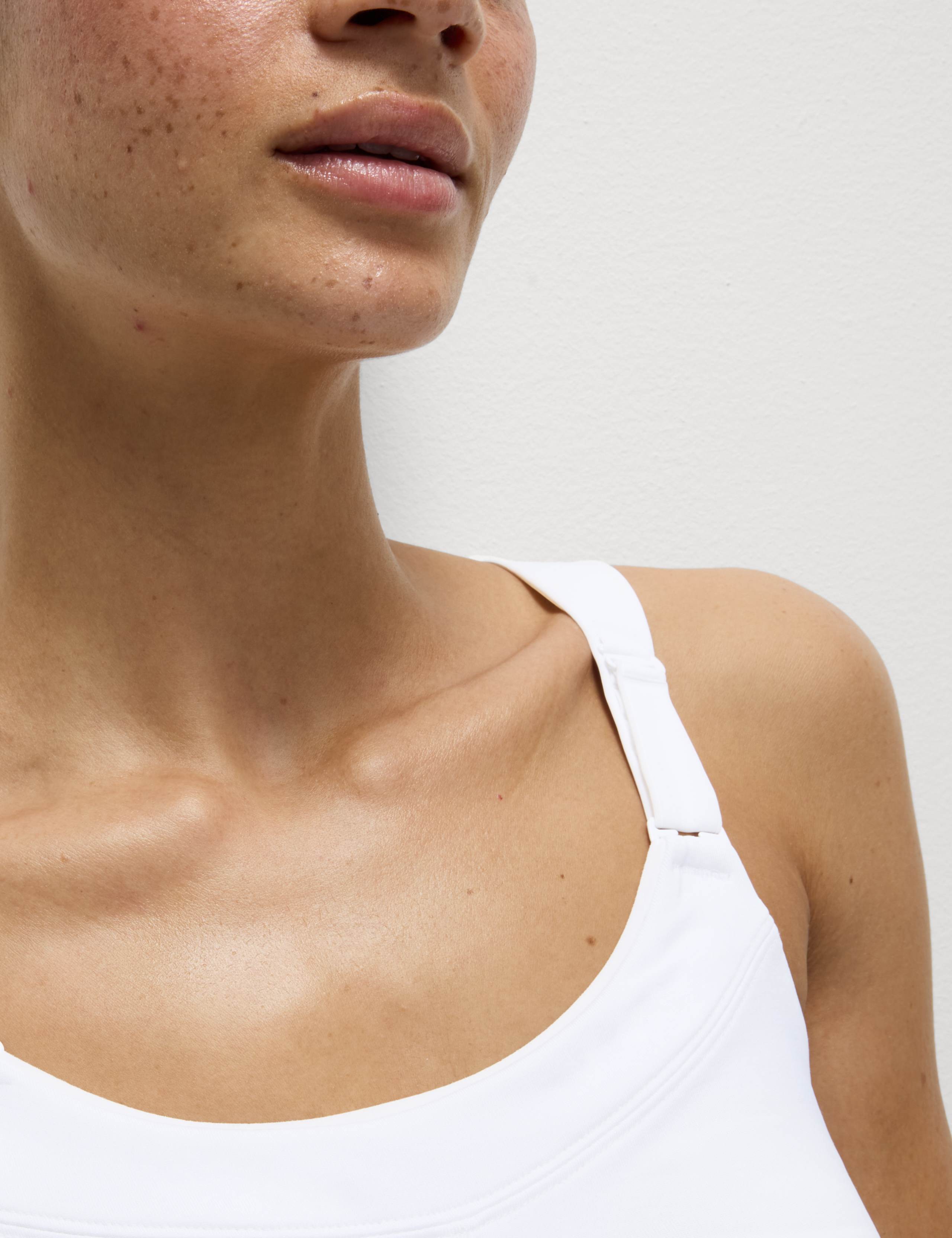 Ultimate Support Serious Sports Bra (A-H) 6 of 8