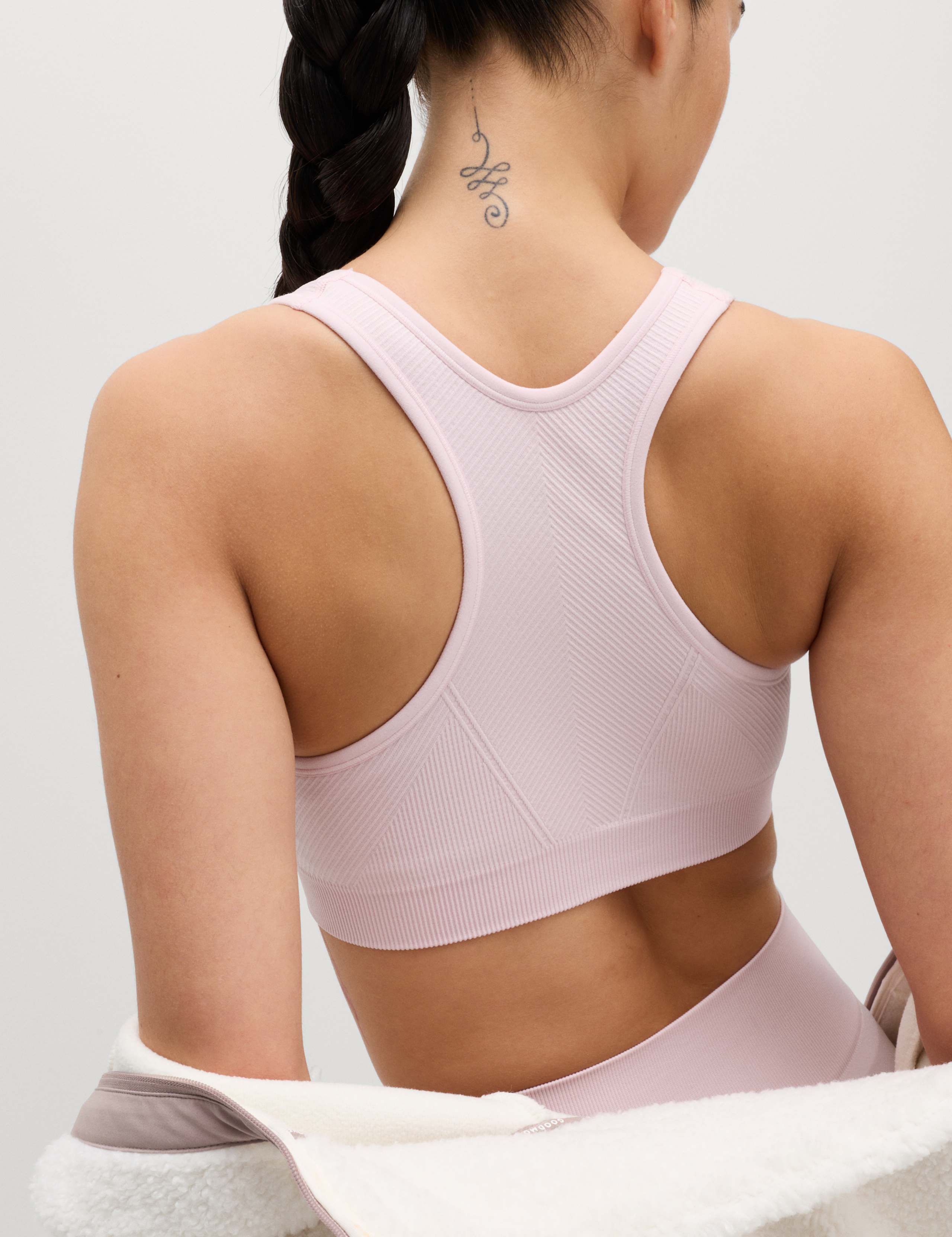 Reversible Seamless Medium Support Sports Bra 4 of 7