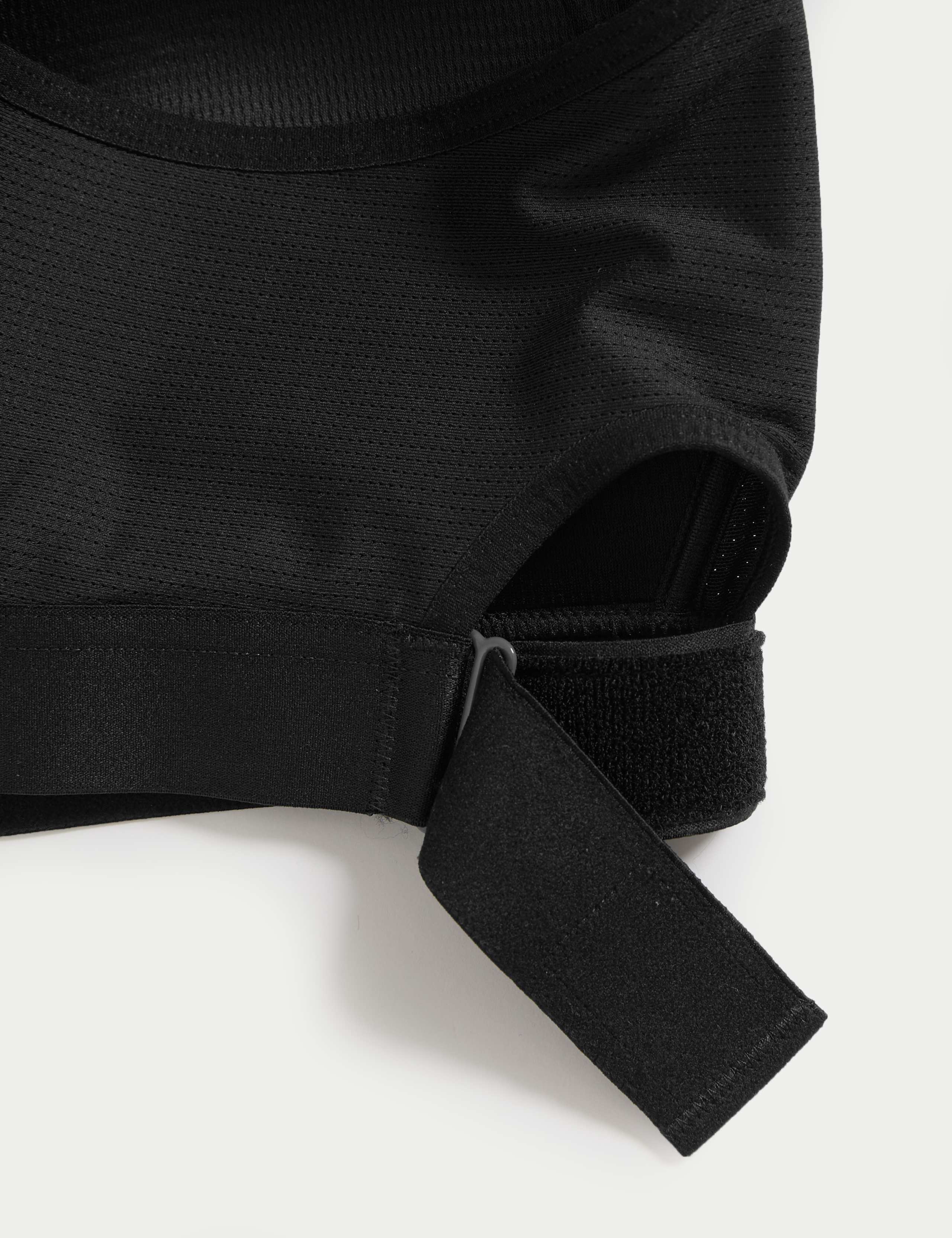 Ultimate Support Custom Fit Non Wired Sports Bra (A-E) 7 of 8