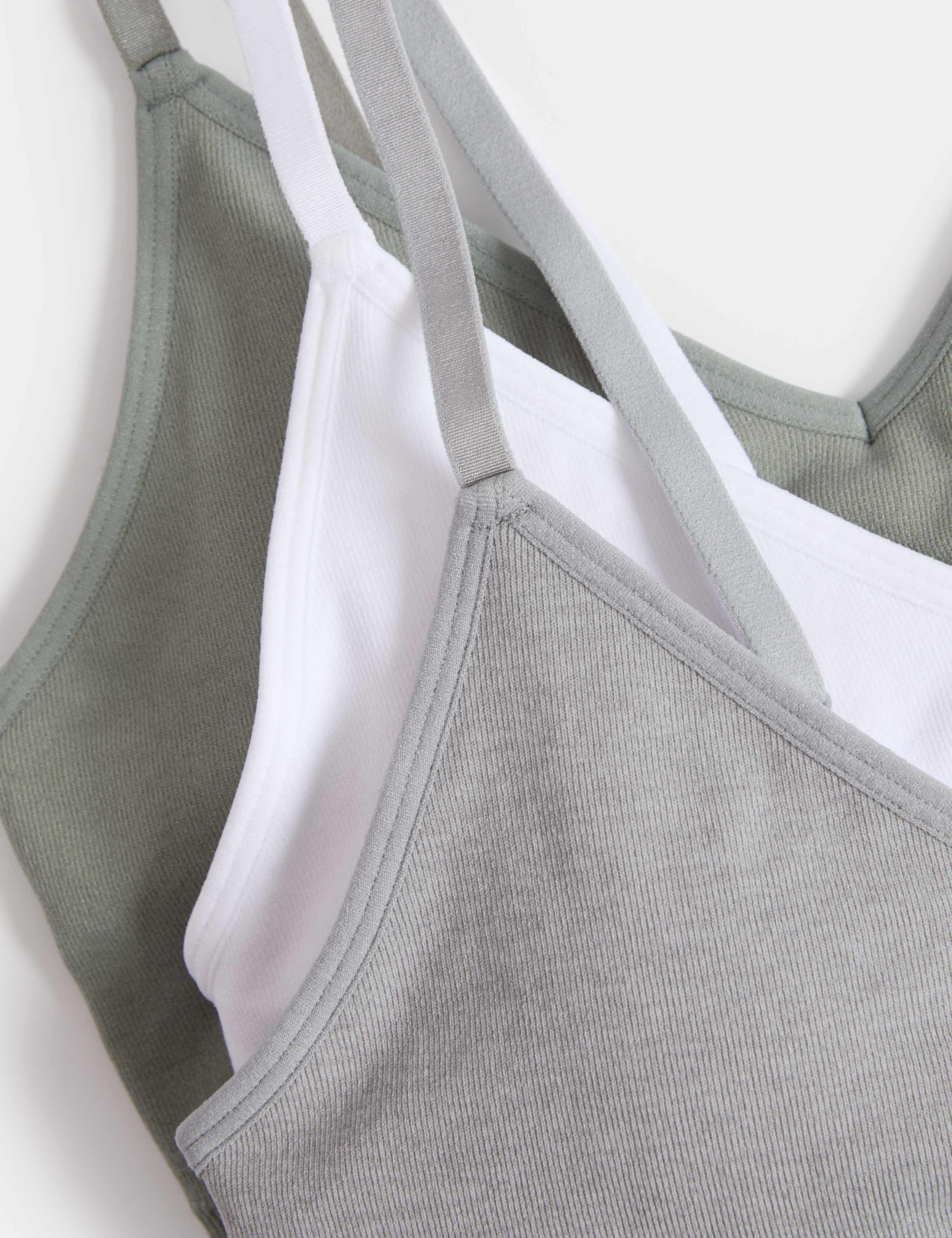 3pk Seamless Non Wired Bralettes 6 of 7