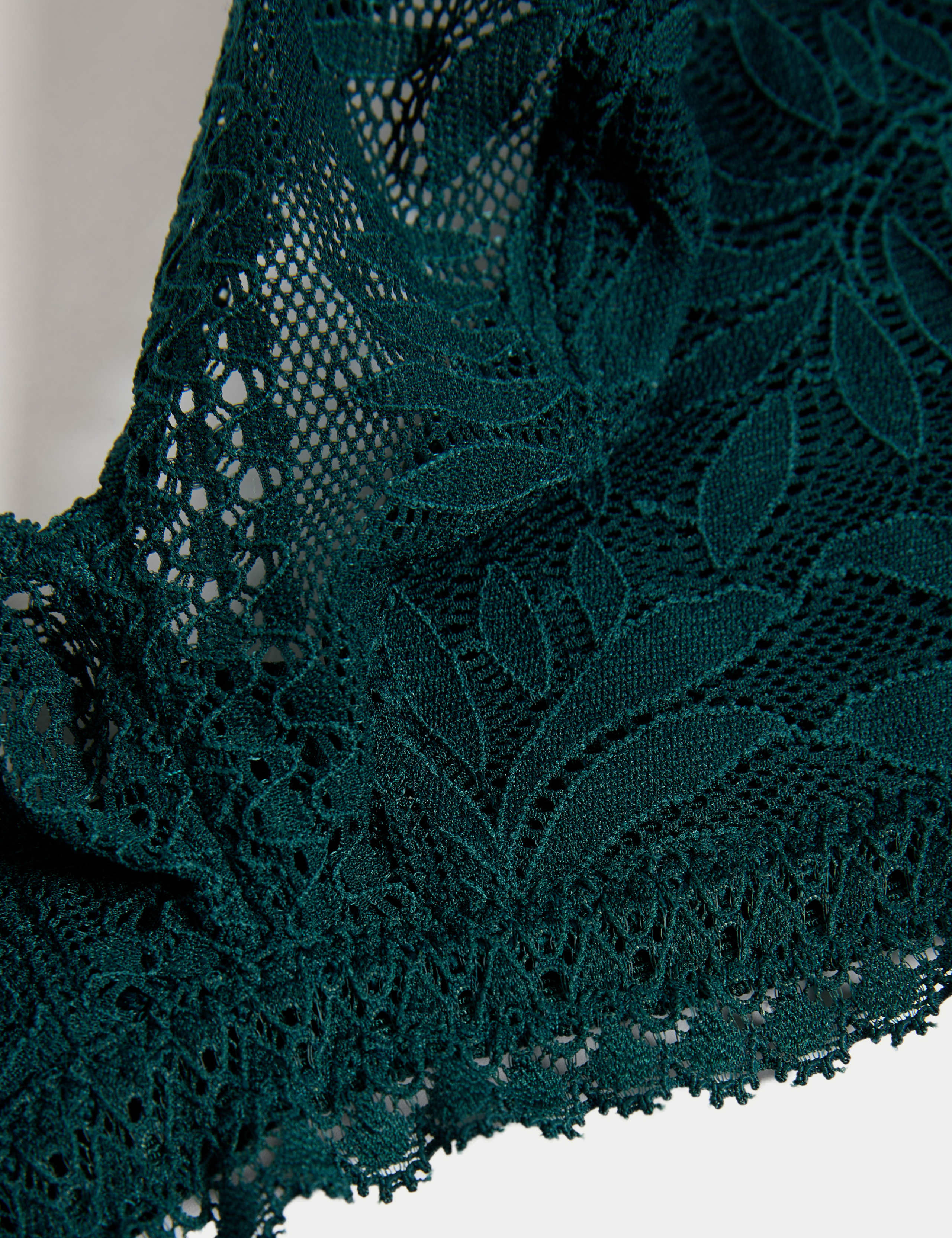 Flexifit™ Lace Non-Wired Full Cup Bra (A-E) 5 of 6