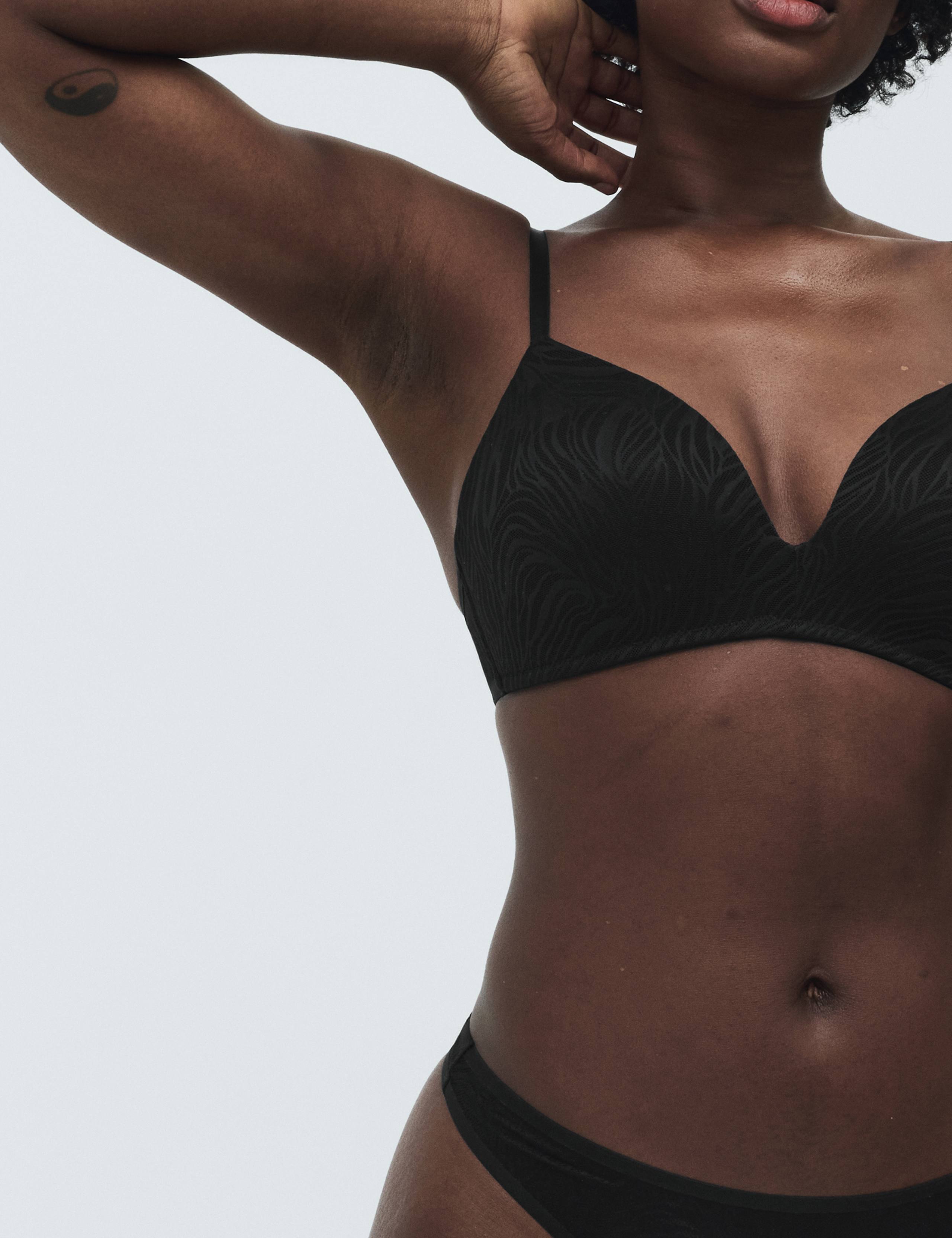 Body Lace Non Wired Plunge Bra A-E 4 of 7