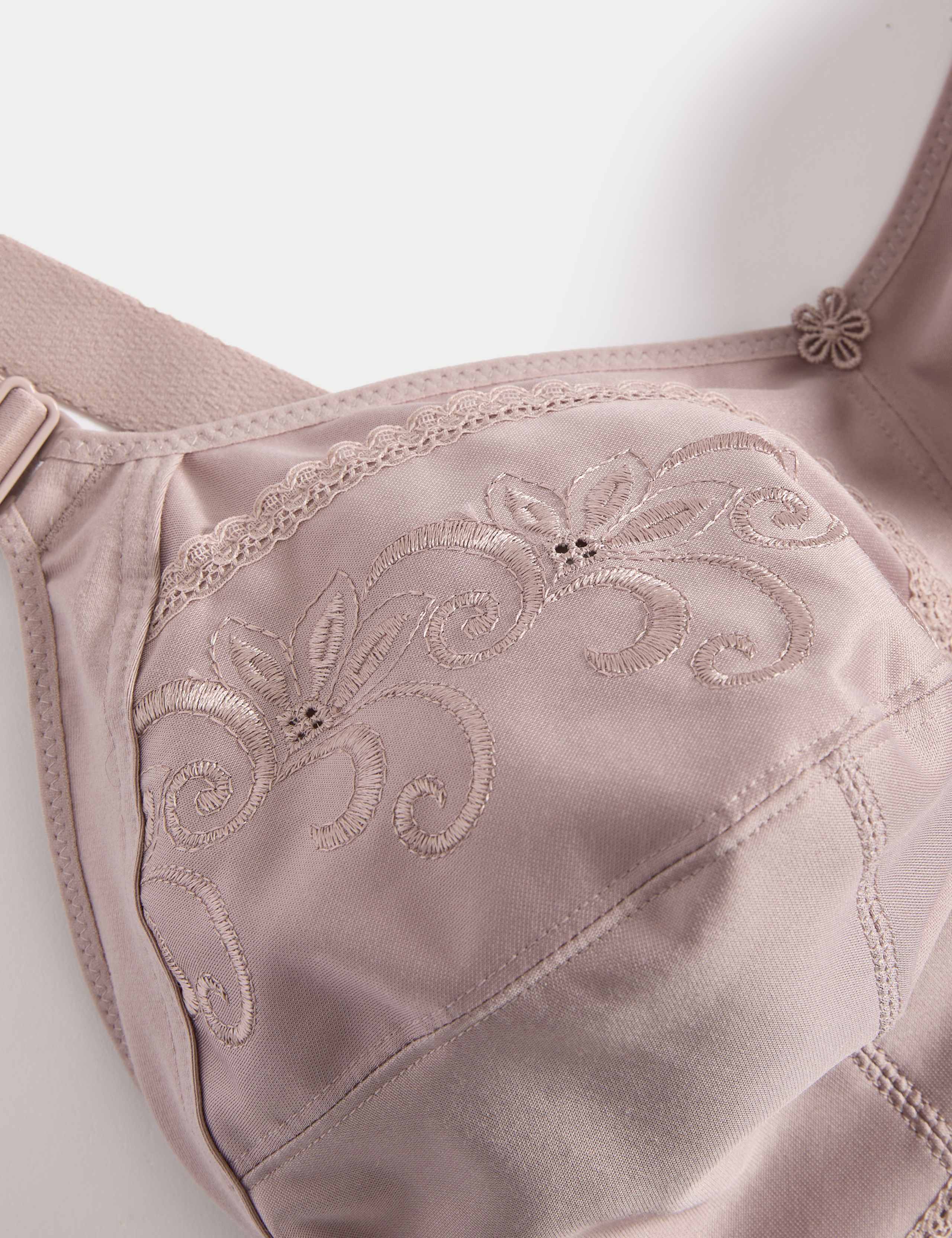 Total Support Embroidered Full Cup Bra GG-K 2 of 3