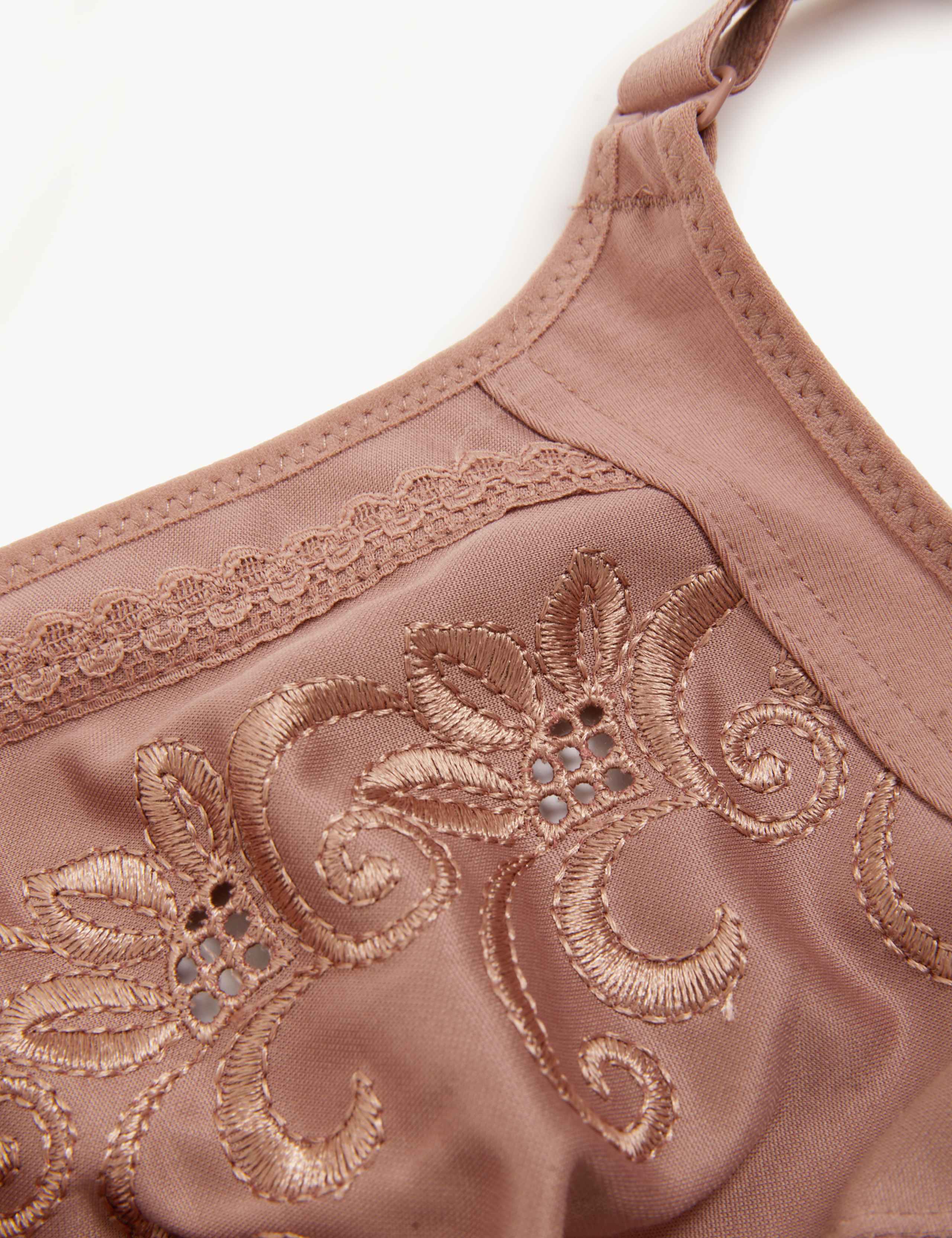 Embroidered Non Wired Total Support Bra 2 of 3