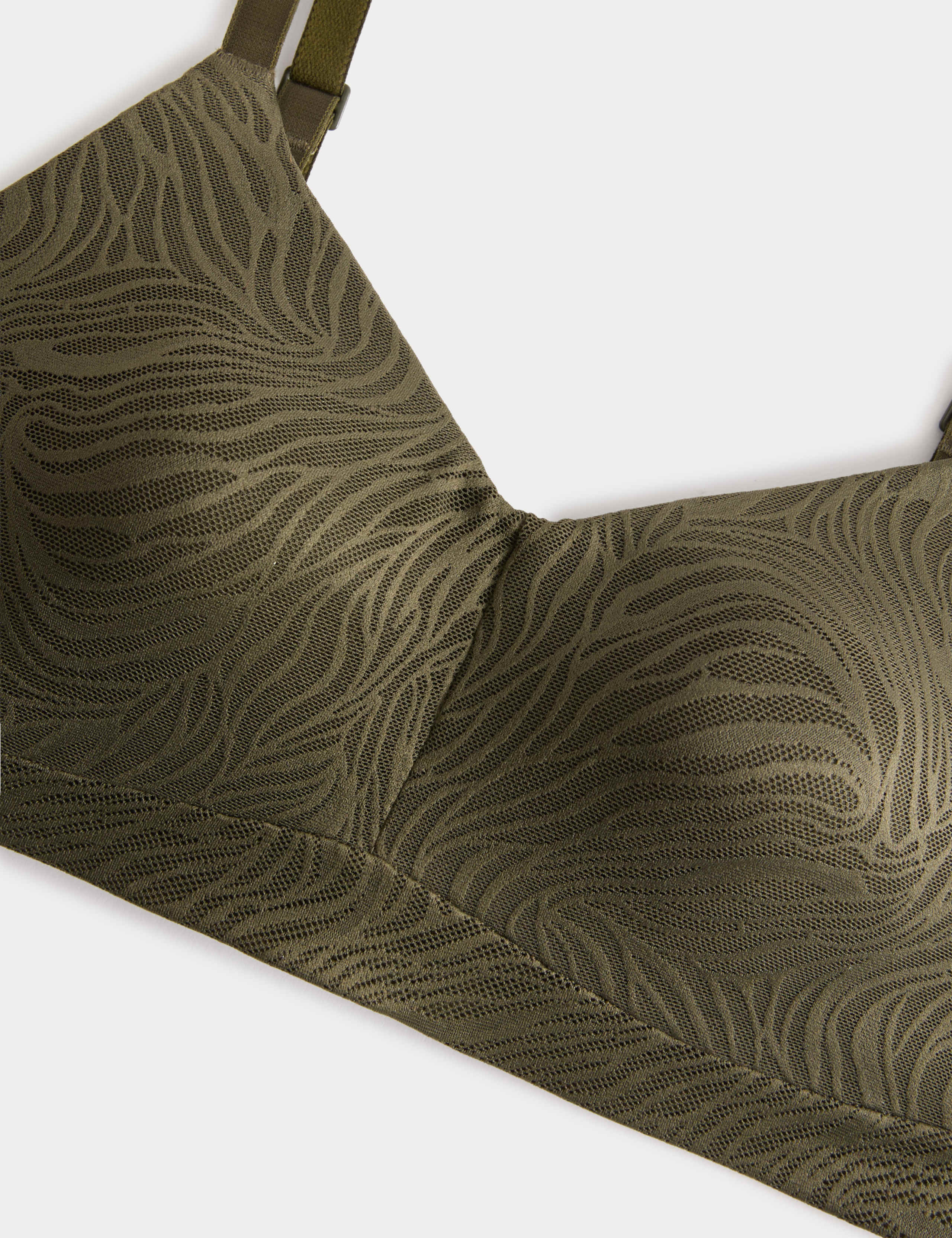 Body Lace Non Wired Total Support Bra (F+) 2 of 3